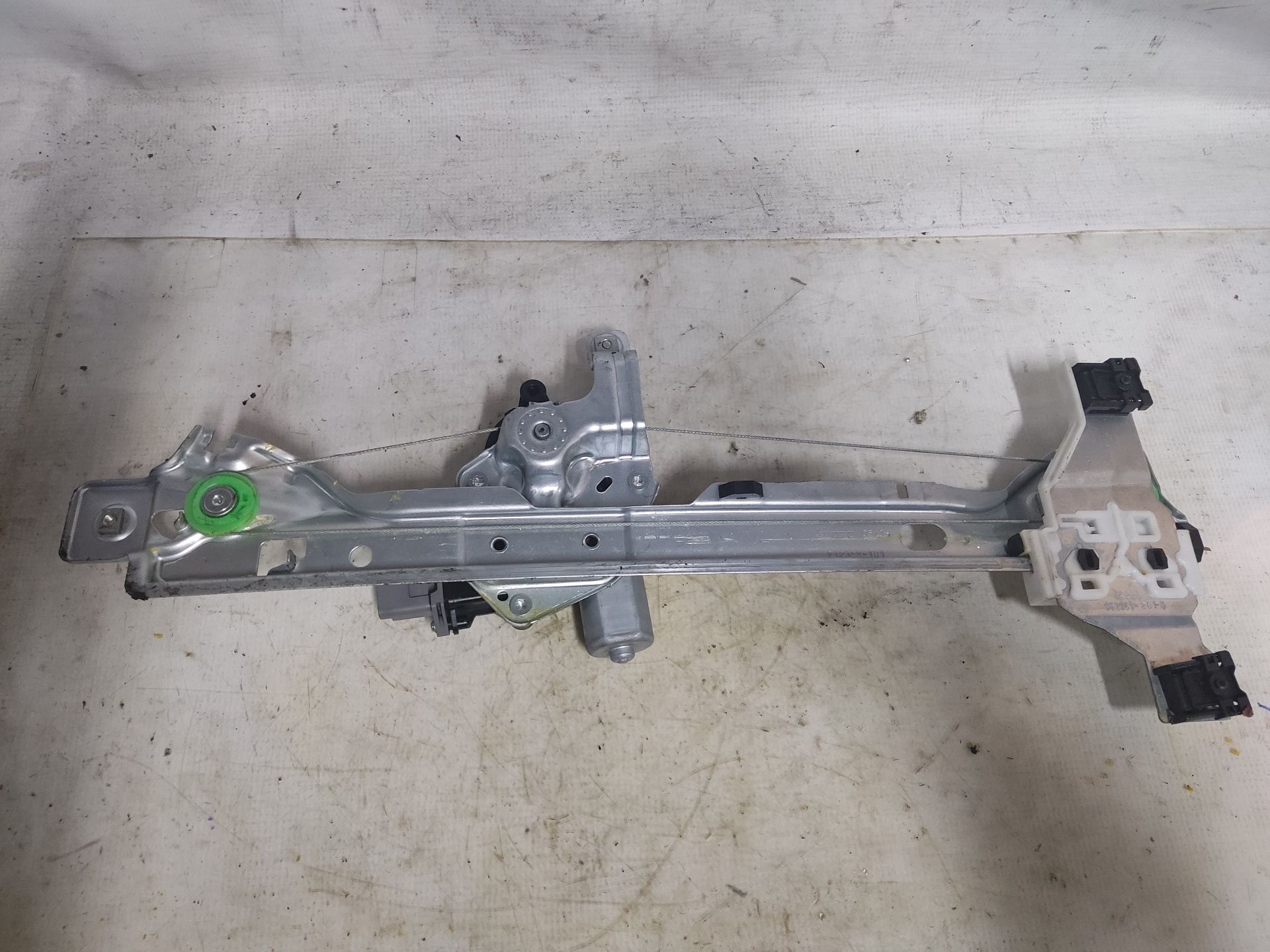 PEUGEOT 3008 2 generation (2017-2023) Rear left door window lifter GANCHO27 24895581