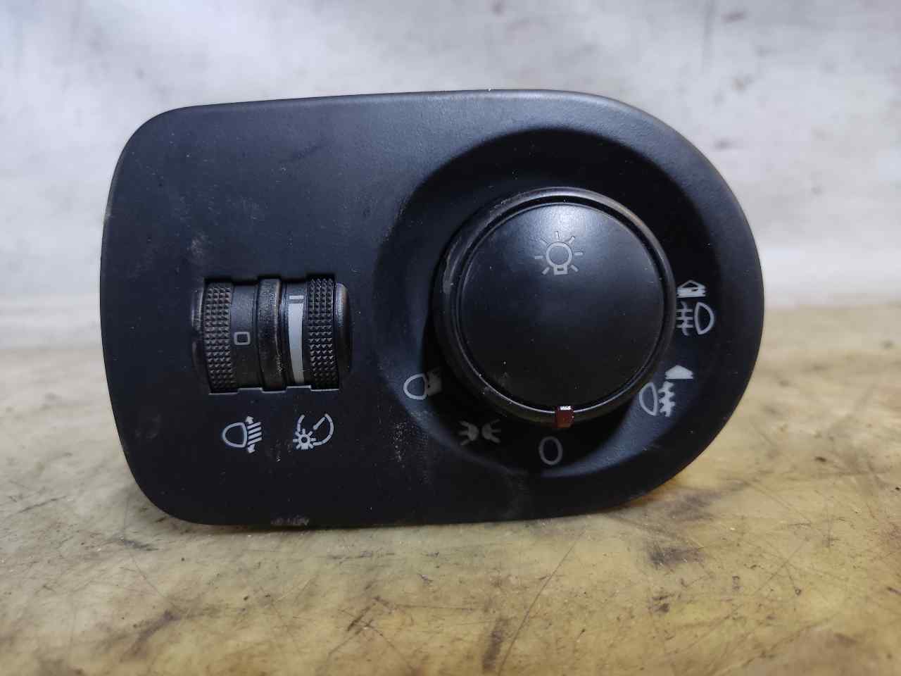 SEAT Leon 2 generation (2005-2012) Headlight Switch Control Unit 1P1941431B 24899951