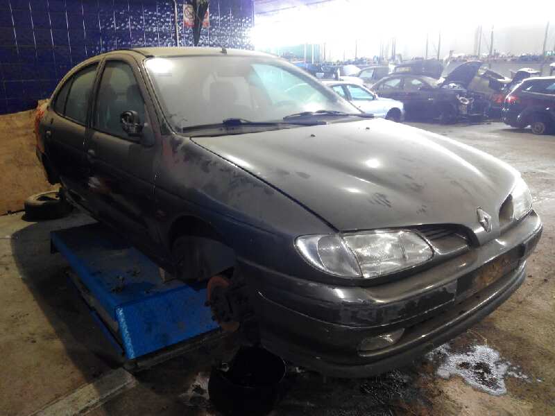 RENAULT Megane 1 generation (1995-2003) Задна дясна задна лампа ESTANTERÍA21 24889626