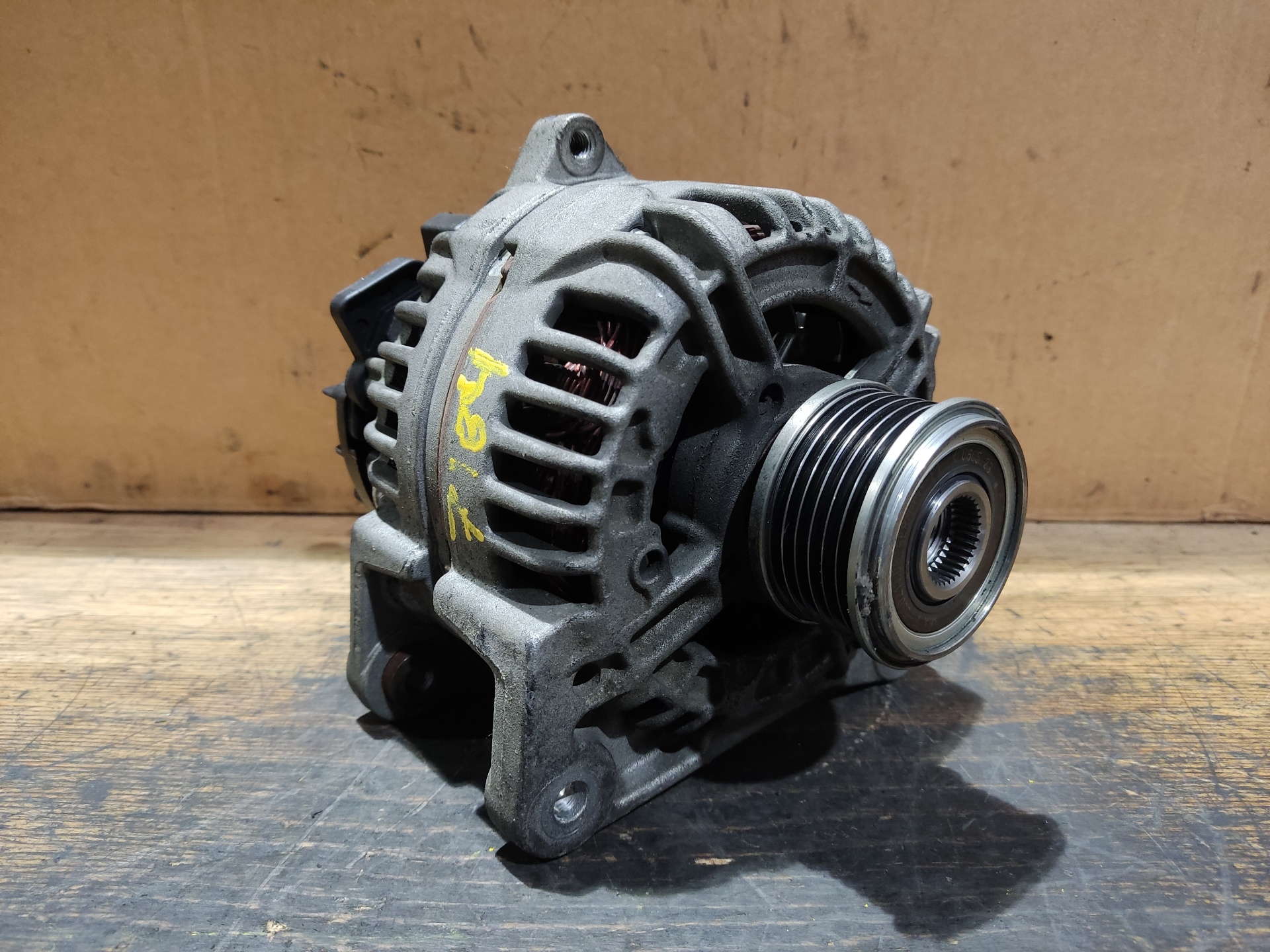 RENAULT Clio 3 generation (2005-2012) Alternator 0124425071 24898665