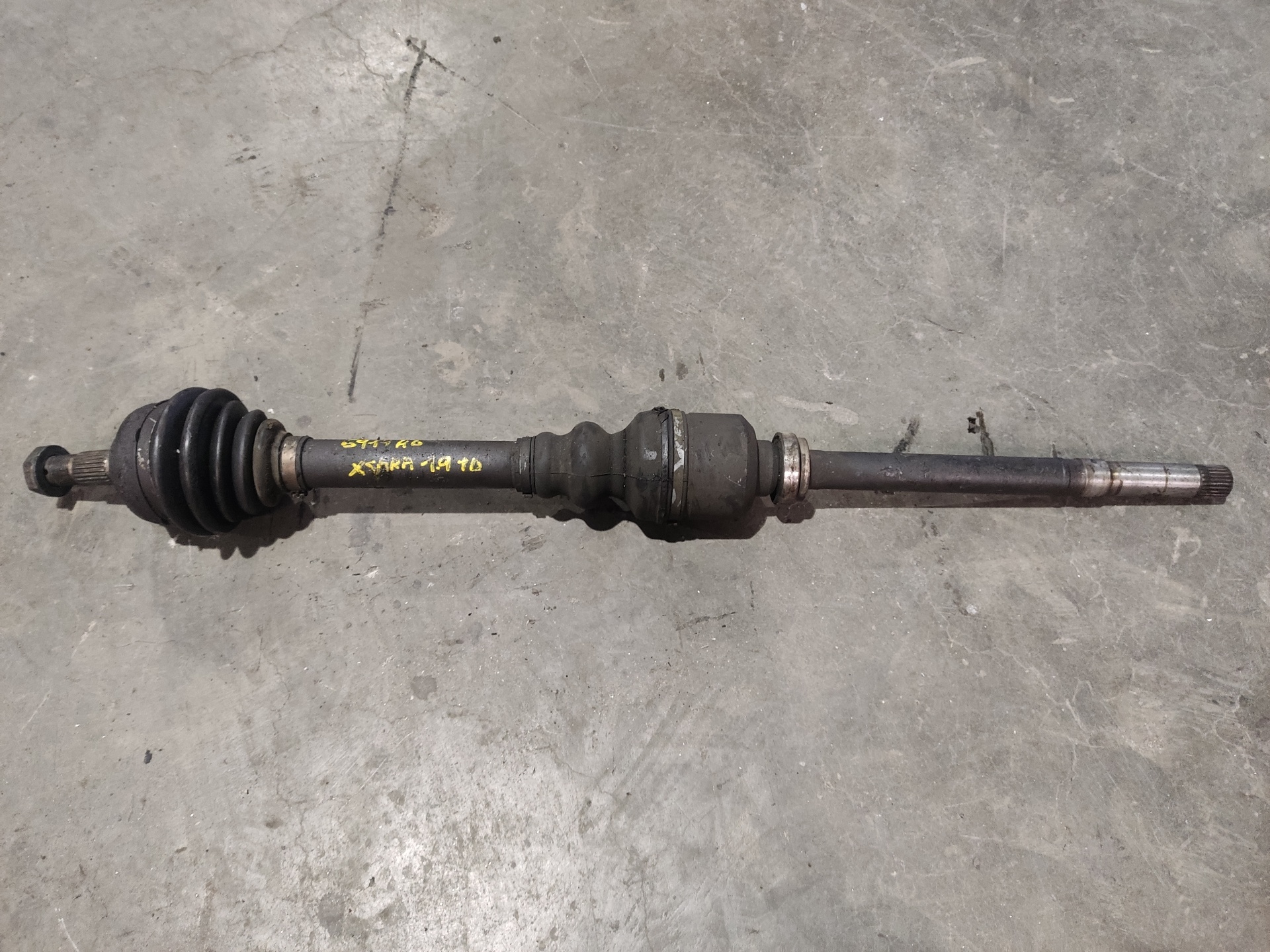 CITROËN Xsara 1 generation (1997-2004) Front Right Driveshaft 25789289