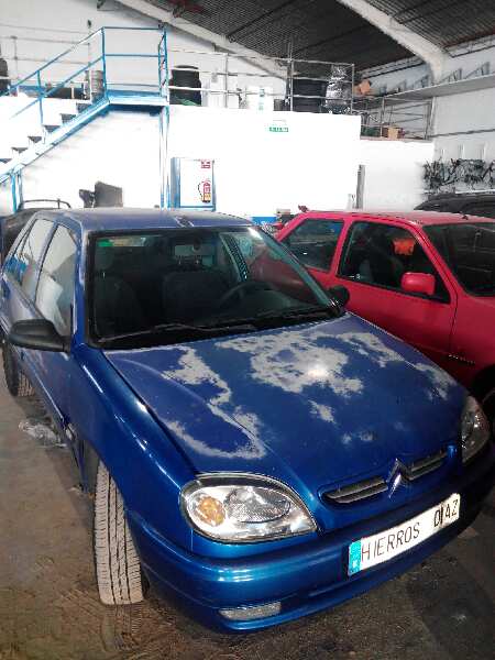 CITROËN Saxo 2 generation (1996-2004) Левая противотуманка переднего бампера ESTANTERÍA29 24889612