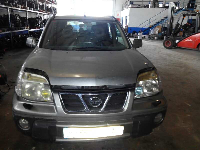 NISSAN X-Trail T30 (2001-2007) Váltóáramú generátor 23100AU400 24894327