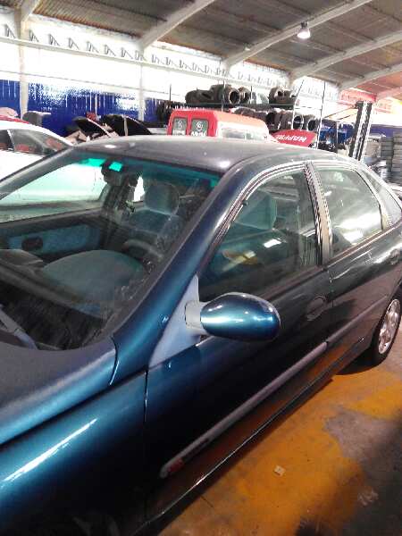 RENAULT Laguna 1 generation (1993-2001) Преден десен мигач на калника ESTANTERÍA23 24898768