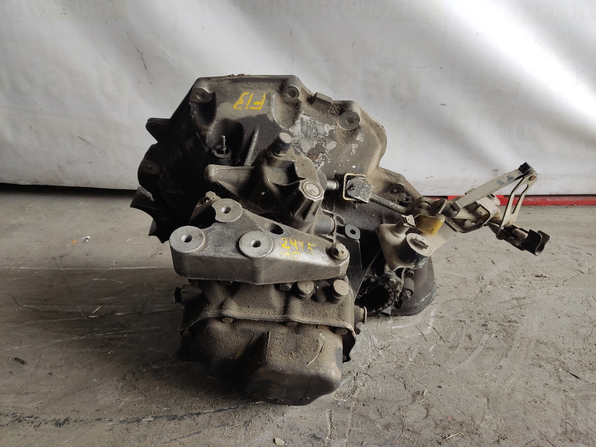 OPEL Astra H (2004-2014) Gearbox F13 23572225