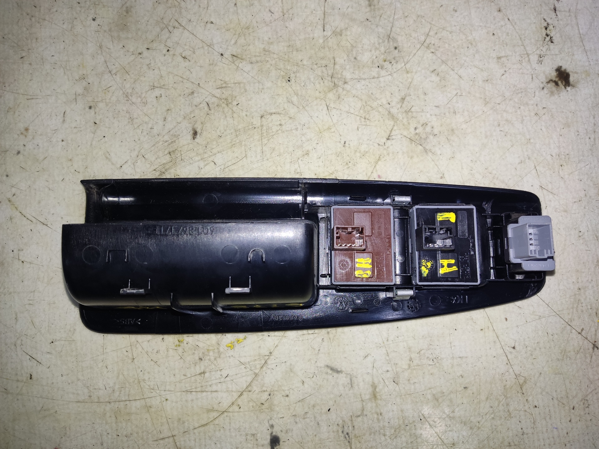 VOLKSWAGEN Polo 4 generation (2001-2009) Front Left Door Window Switch 6Q1867171F 24896597