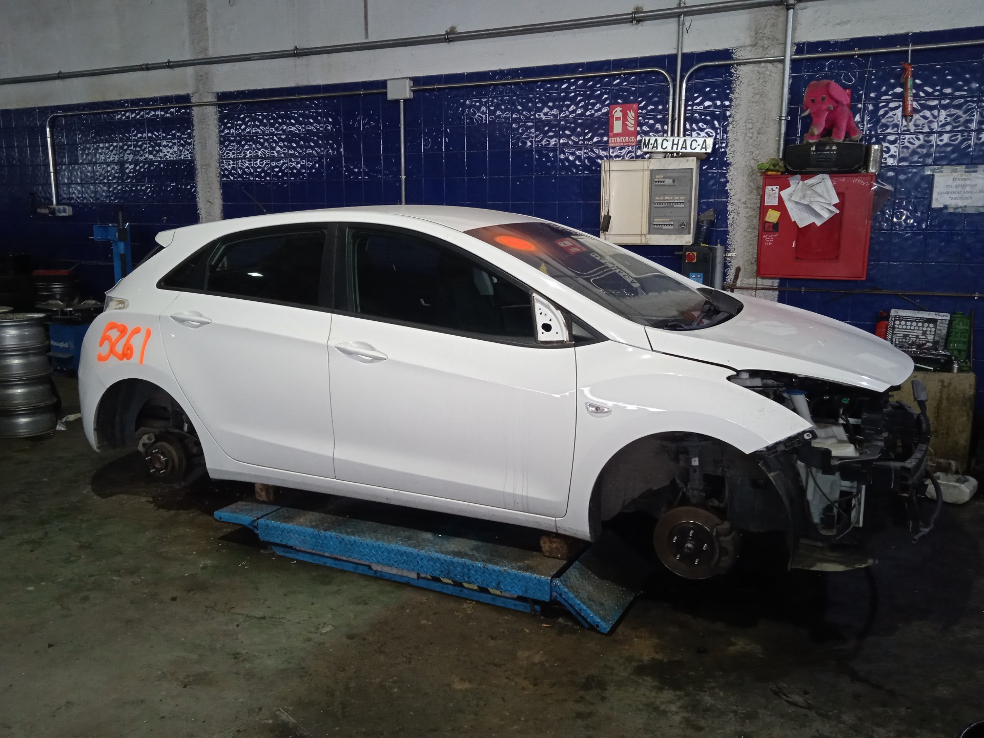 HYUNDAI i30 GD (2 generation) (2012-2017) Galinis kairys žibintas ESTANTERÍA33 24888159