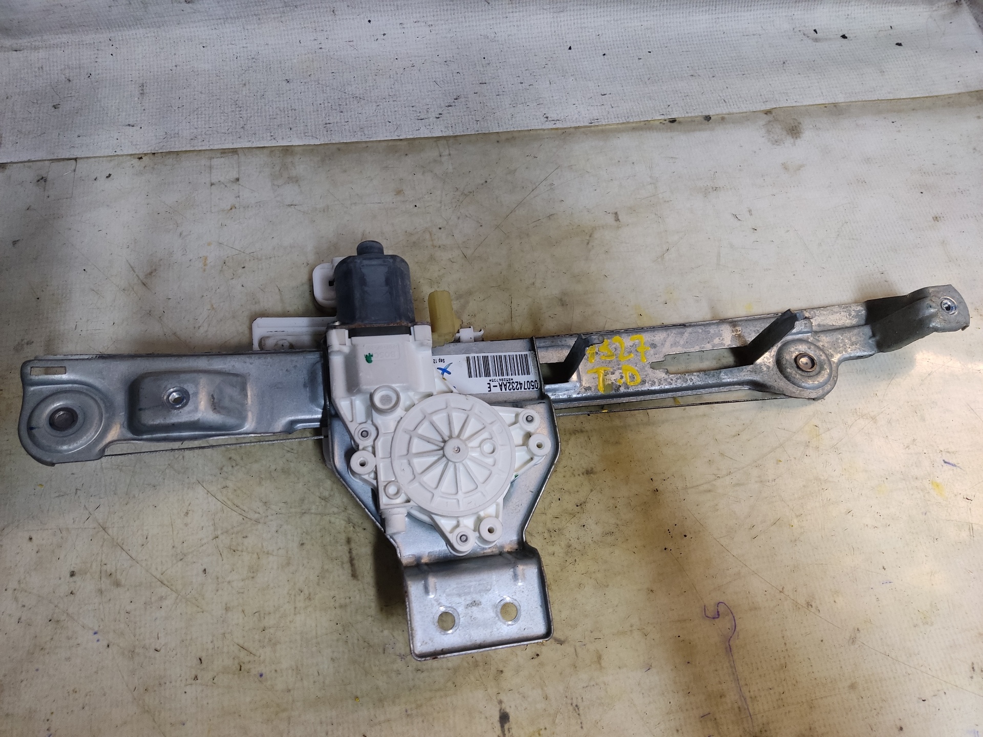 HYUNDAI Caliber 1 generation (2006-2013) Rear Right Door Window Regulator 05074232AAE 24899242