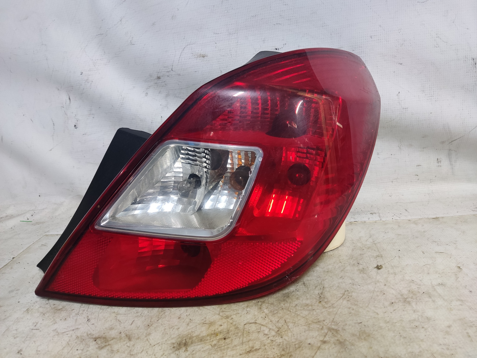 OPEL Corsa D (2006-2020) Rear Right Taillight Lamp ESTANTERÍA3 24892897