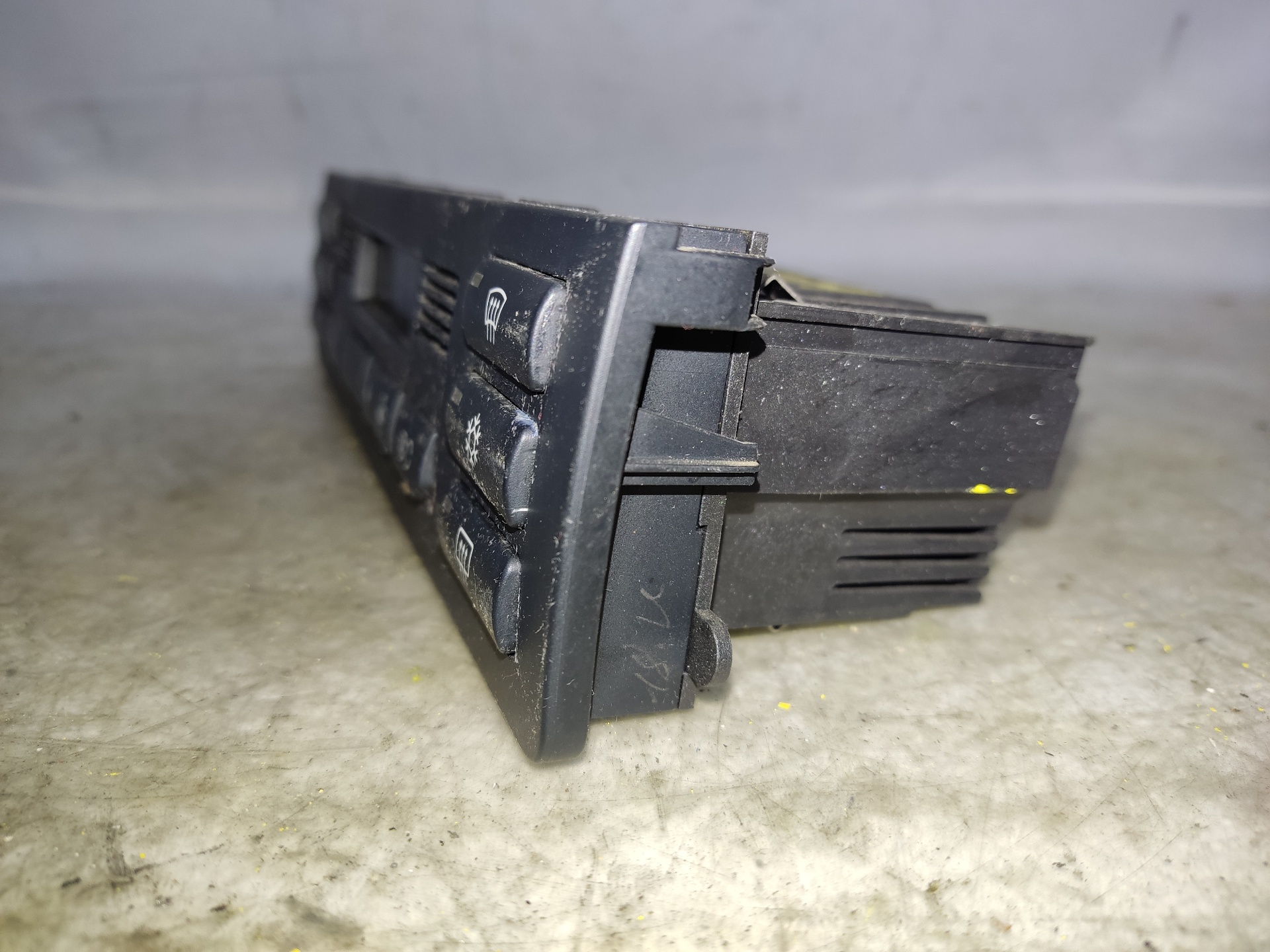 BMW 3 Series E46 (1997-2006) Climate  Control Unit ESTANTERÍA85 24894941