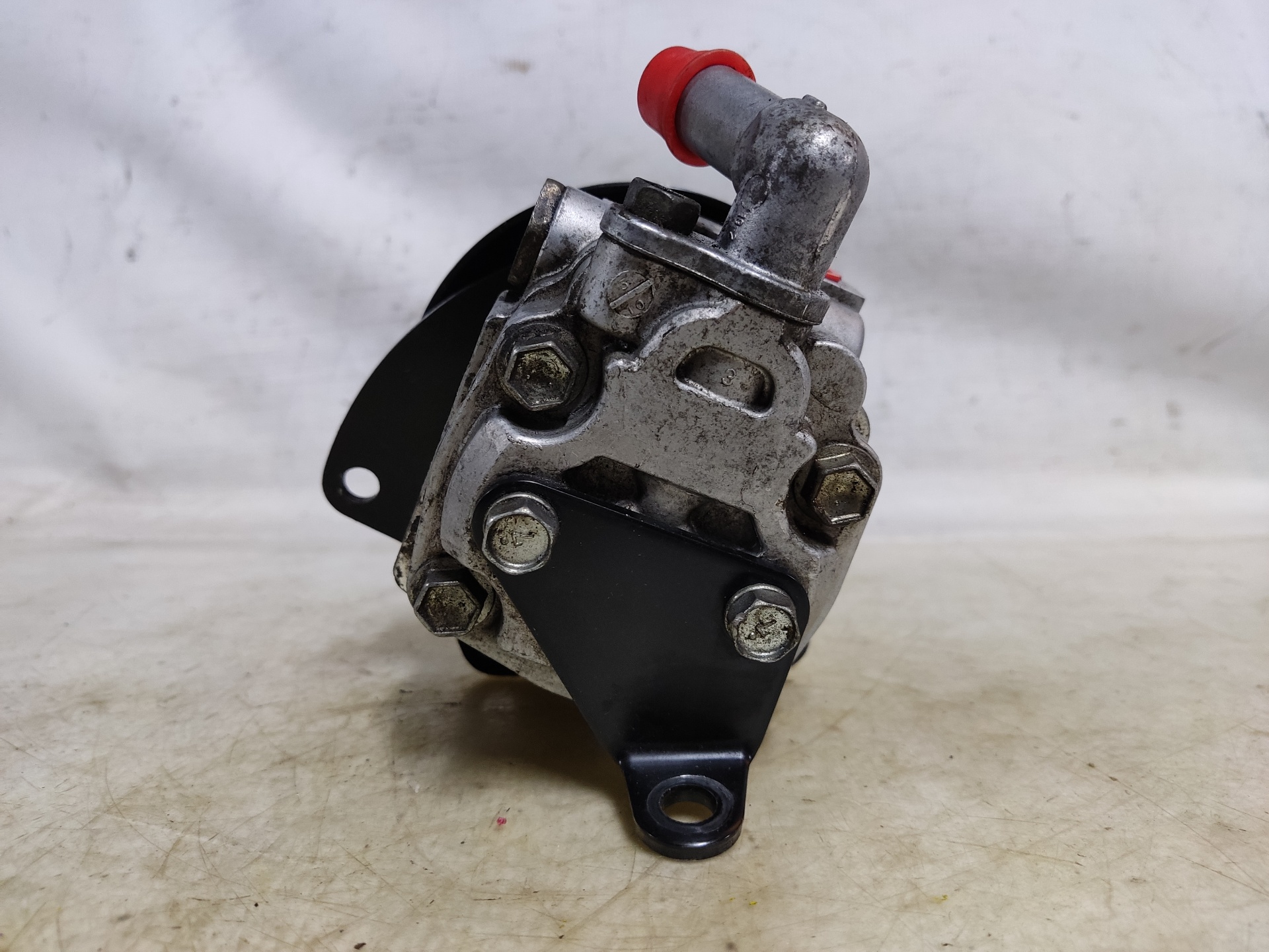 LAND ROVER Range Rover Sport 1 generation (2005-2013) Power Steering Pump AH223A696AB 24895883