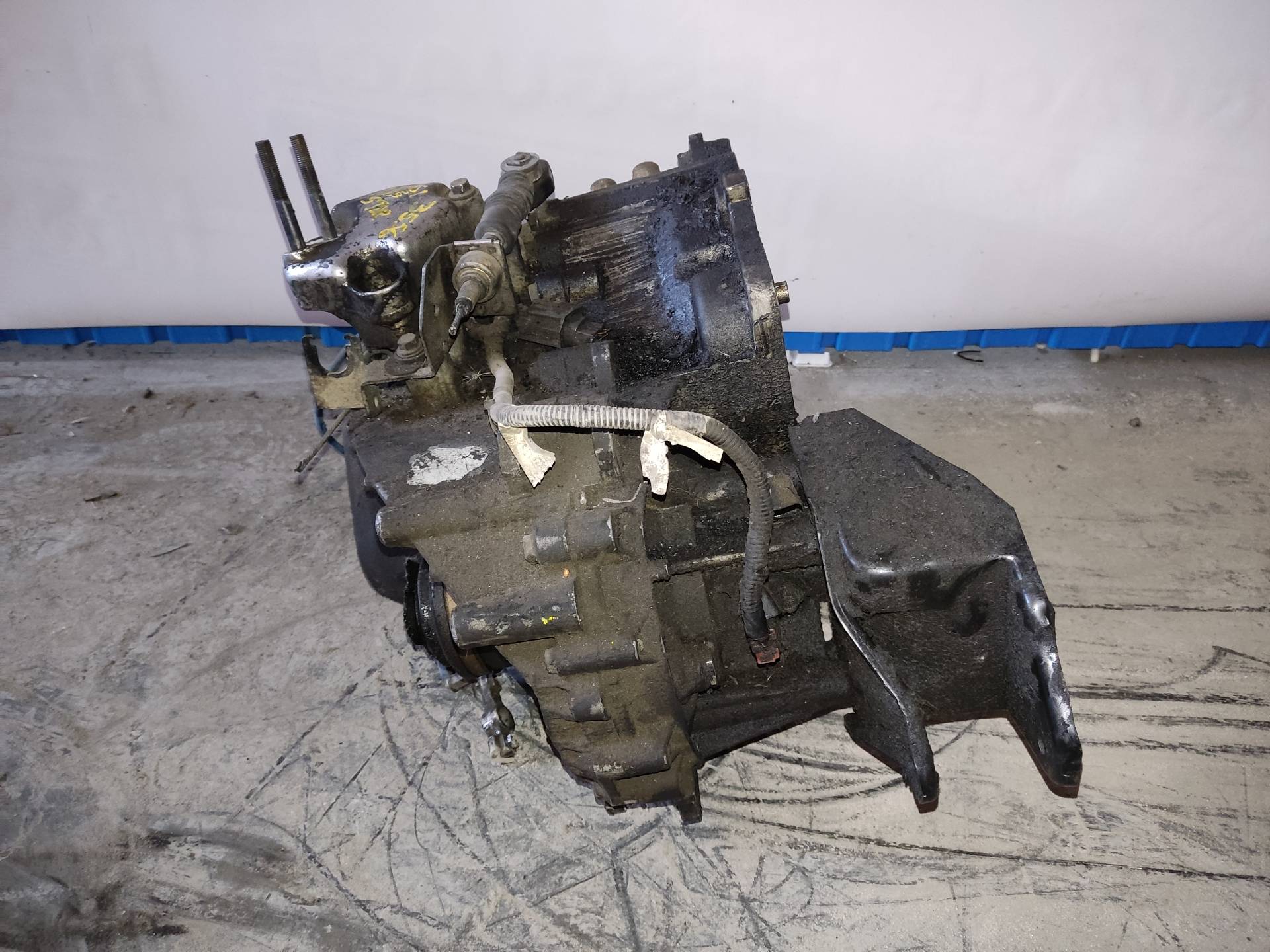 MITSUBISHI Space Star 1 generation (1998-2005) Gearbox 1023625 22341742