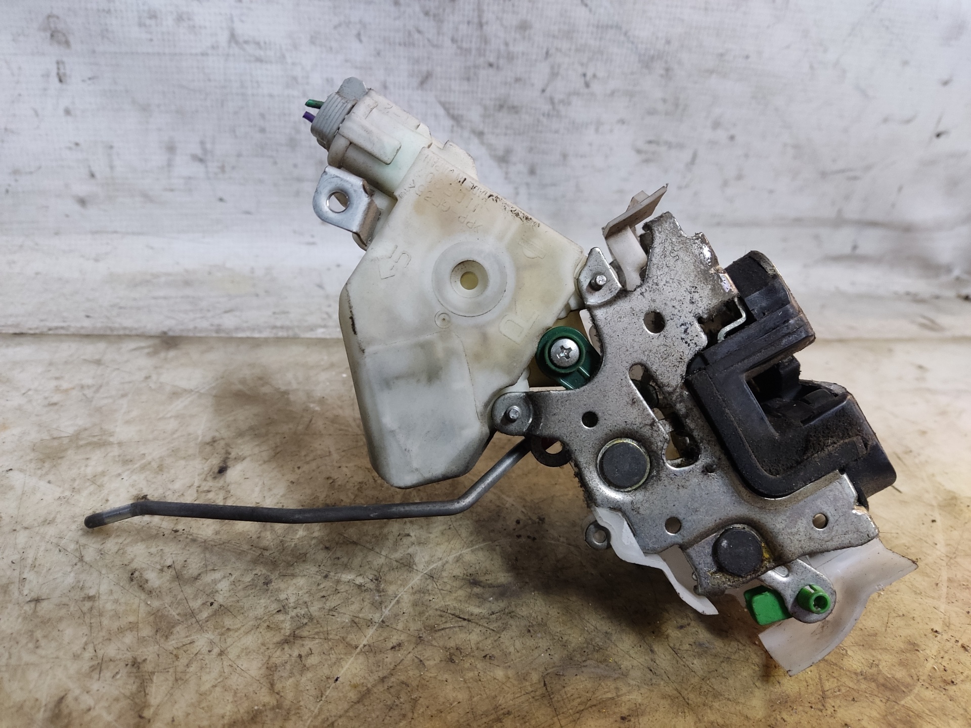 RENAULT Front Left Door Lock 80553AA20A 24897190