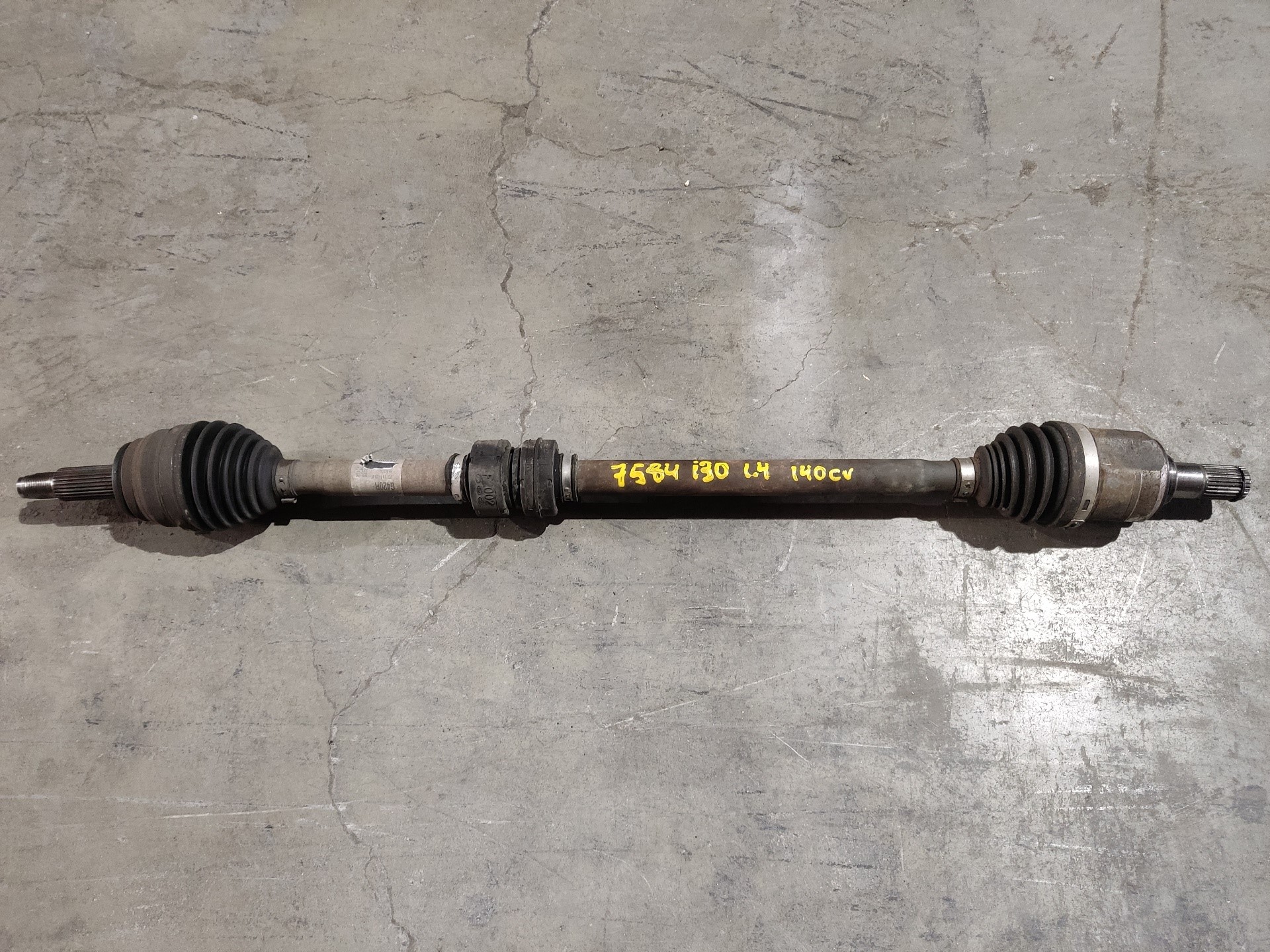 HYUNDAI i30 PD ( 3 generation) (2017-2024) Front Right Driveshaft TUBO217 24900637