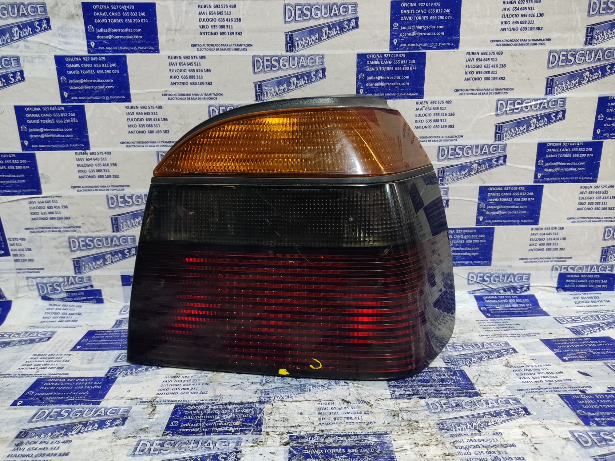 VOLKSWAGEN Golf 3 generation (1991-1998) Feu arrière droit ESTANTERÍA14 24892508