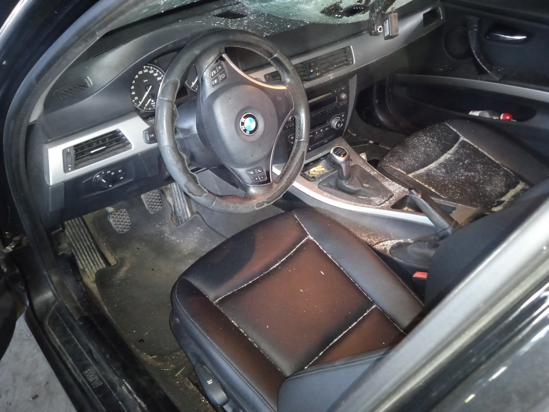 BMW 3 Series E90/E91/E92/E93 (2004-2013) Hazard button ESTANTERÍA85 24890942