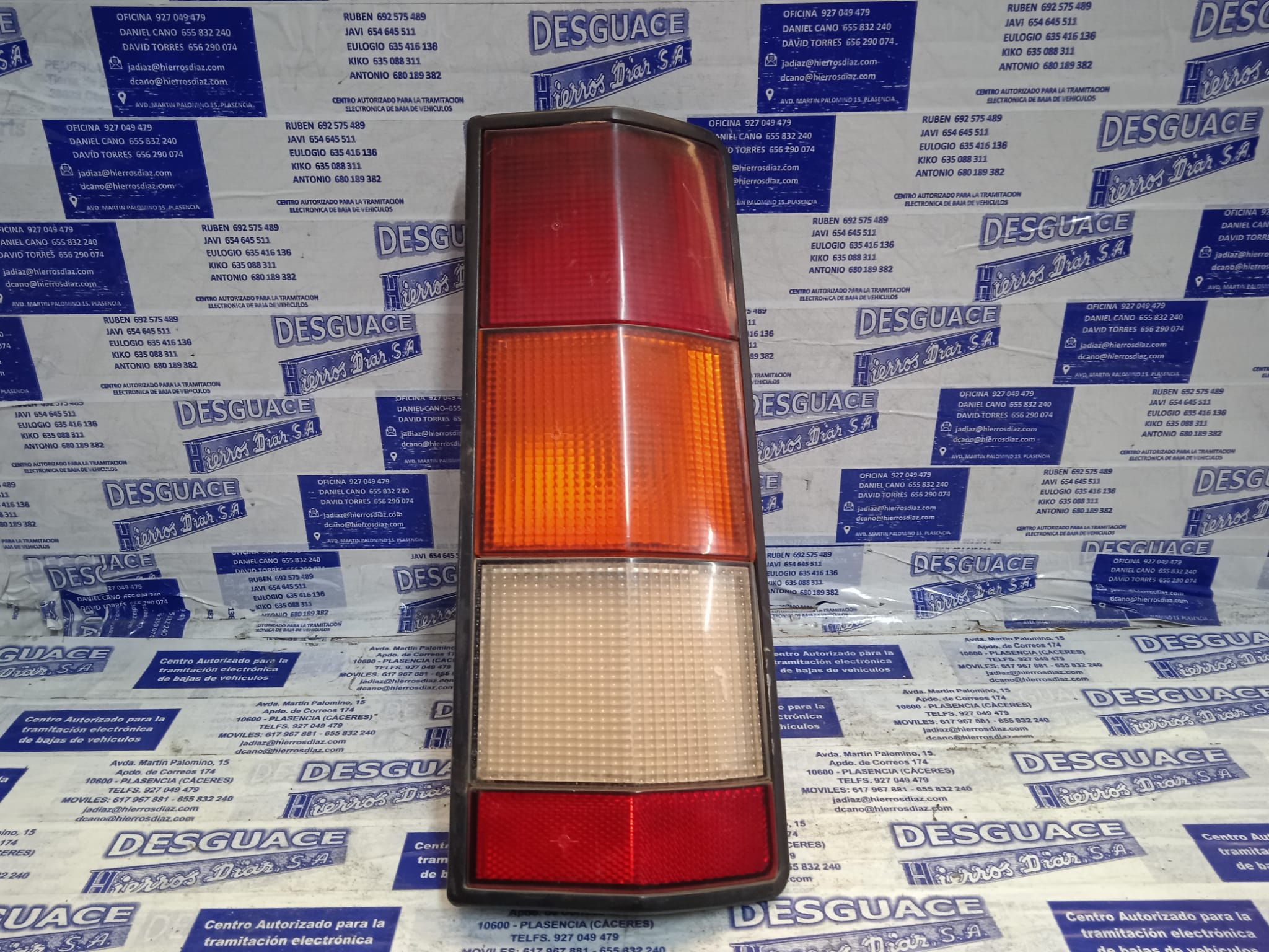 RENAULT Express Rear Right Taillight Lamp ESTANTERÍA21 24889580