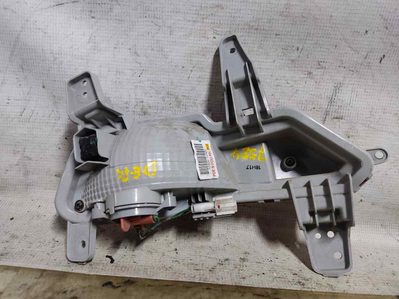 HYUNDAI i30 PD ( 3 generation) (2017-2024) Other parts of the rear bumper 92406S0000 24899977