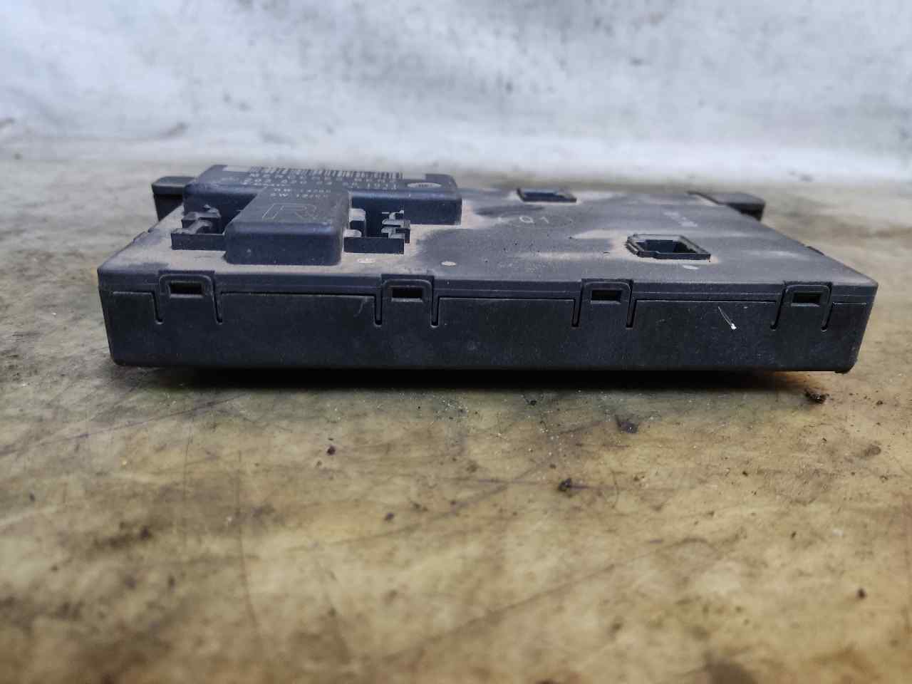 MERCEDES-BENZ C-Class W203/S203/CL203 (2000-2008) Comfort Control Unit 2038206426 24901162