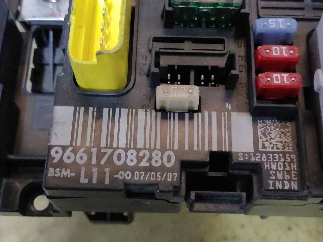 CITROËN C4 1 generation (2004-2011) Fuse Box 9661708280 24902200