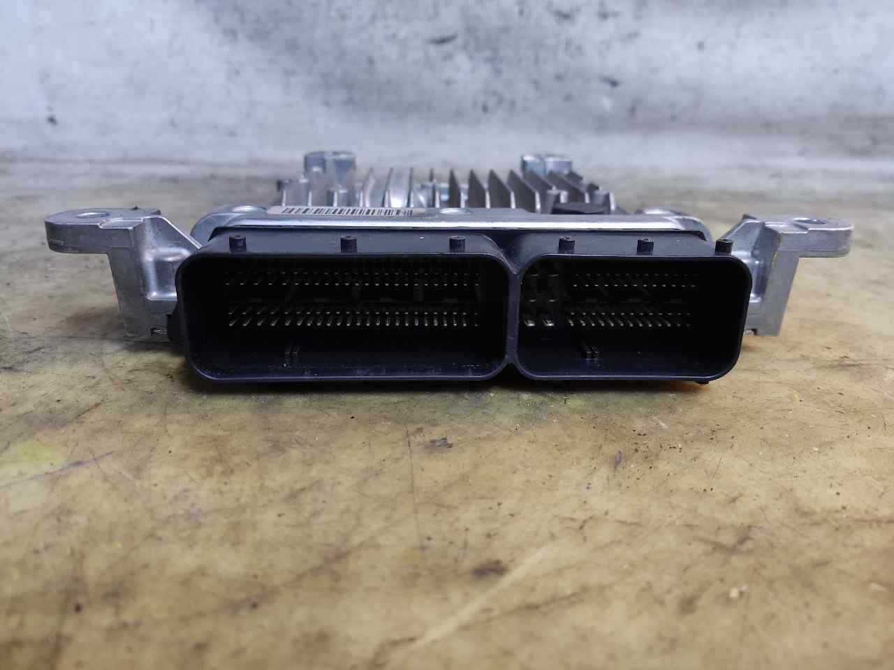 MERCEDES-BENZ E-Class W212/S212/C207/A207 (2009-2016) Engine Control Unit ECU A6519005301 24902433