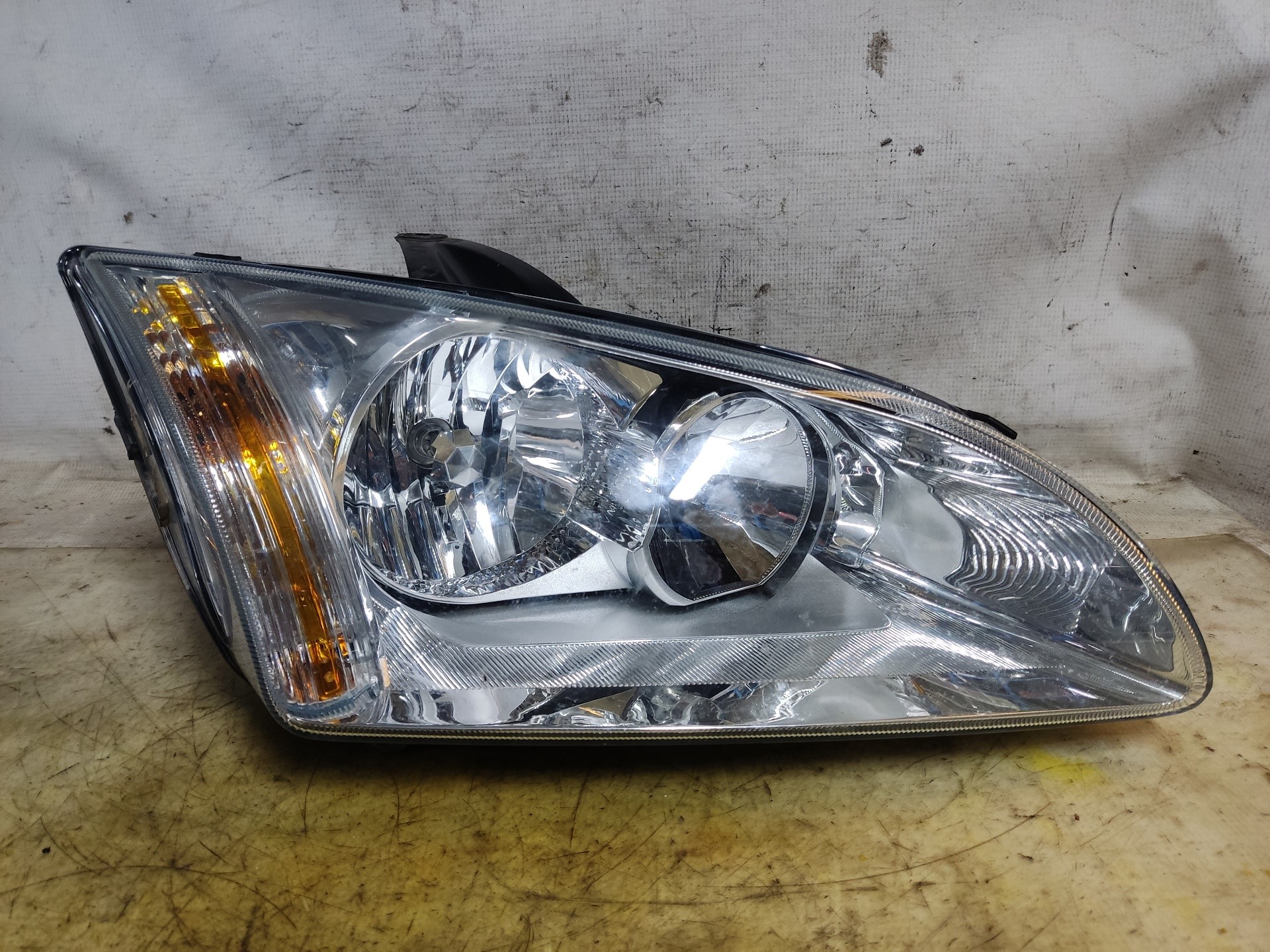 FORD Focus 2 generation (2004-2011) Front Høyre Frontlykt 4M5113W029AD 23674546