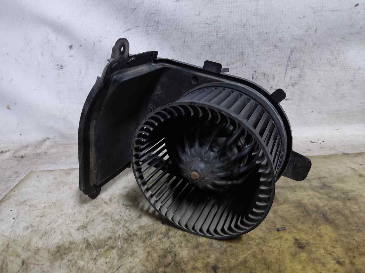 RENAULT Kangoo 1 generation (1998-2009) Fűtésventilátor 24938453