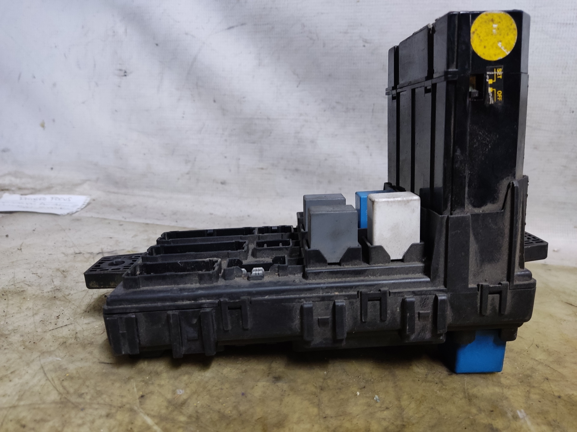 HYUNDAI Trajet 1 generation (2000-2007) Fuse Box 954003A210 24899192