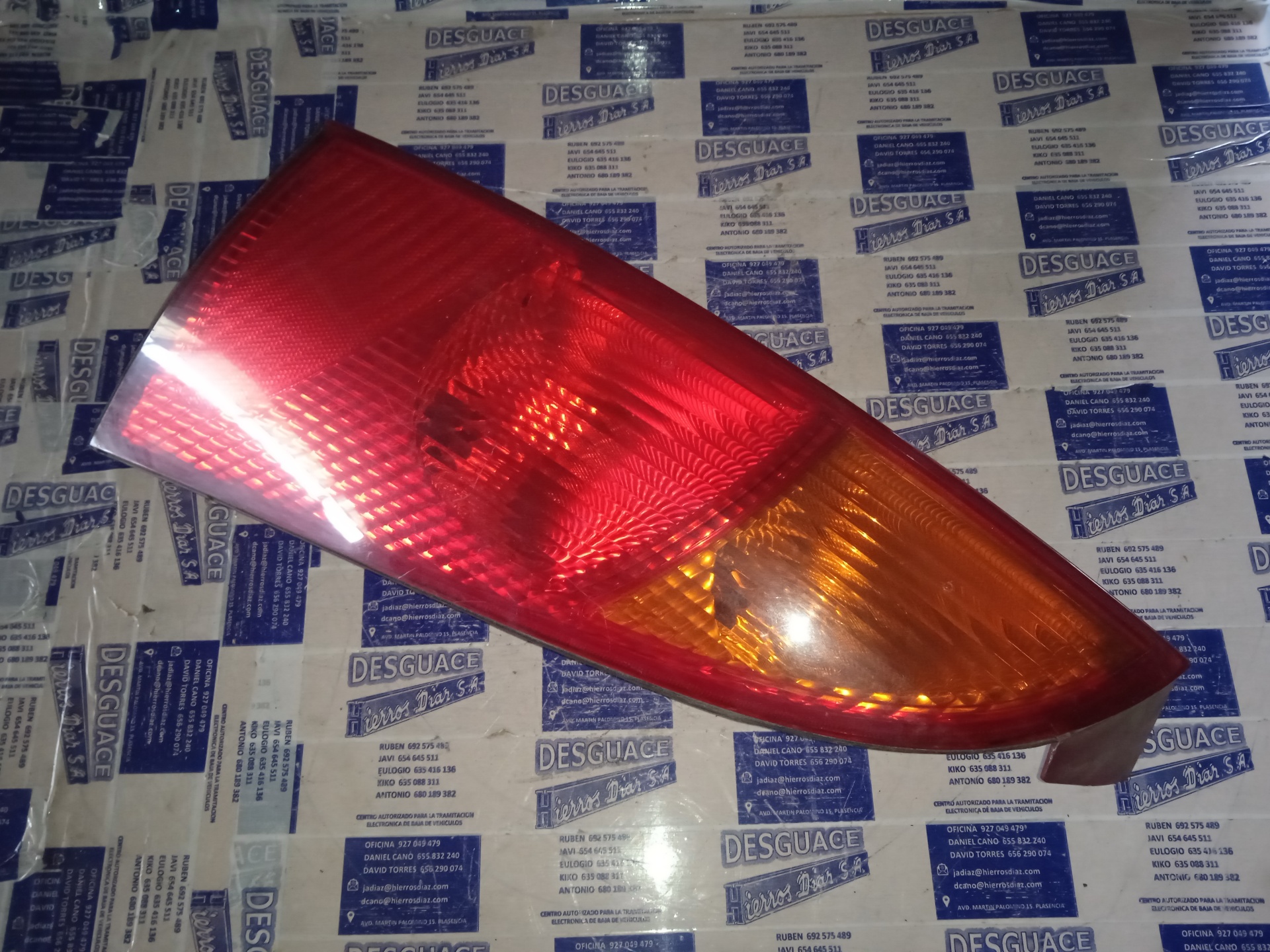 FORD Focus 1 generation (1998-2010) Rear Left Taillight ESTANTERÍA40 24888401