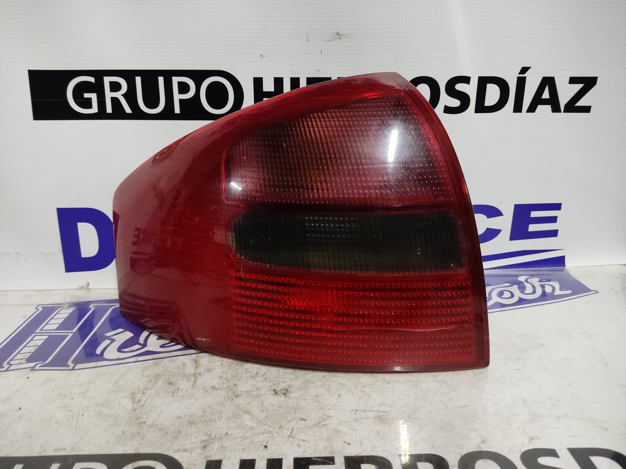 AUDI GTV 916 (1995-2006) Feu arrière gauche ESTANTERÍA17 24892184