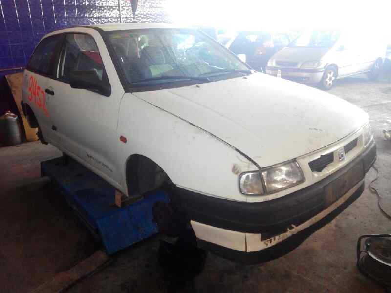 SEAT Ibiza 2 generation (1993-2002) Far stânga spate ESTANTERÍA11 24889636