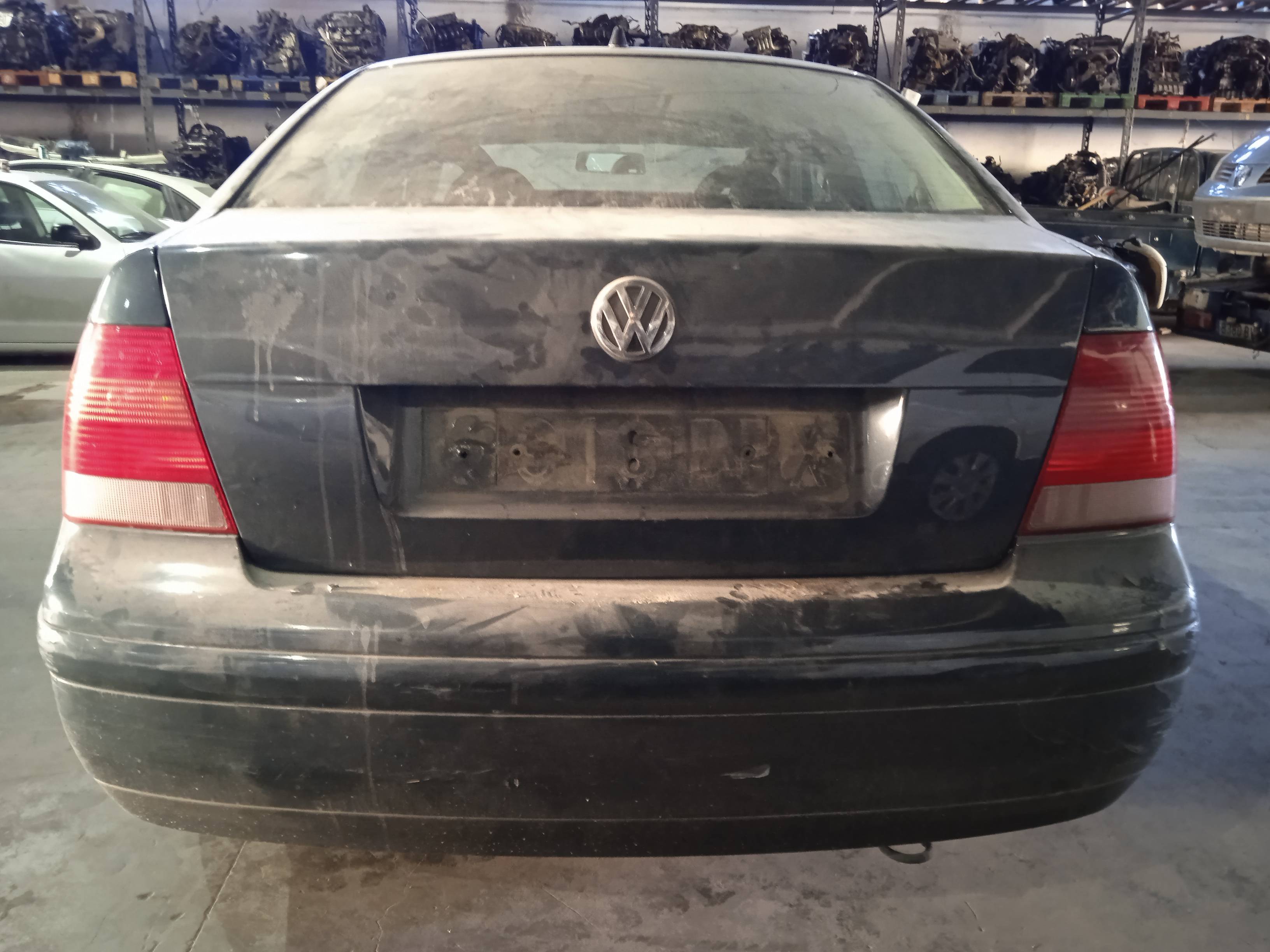 VOLKSWAGEN Bora 1 generation (1998-2005) Phare avant gauche ESTANTERÍA13 24892408