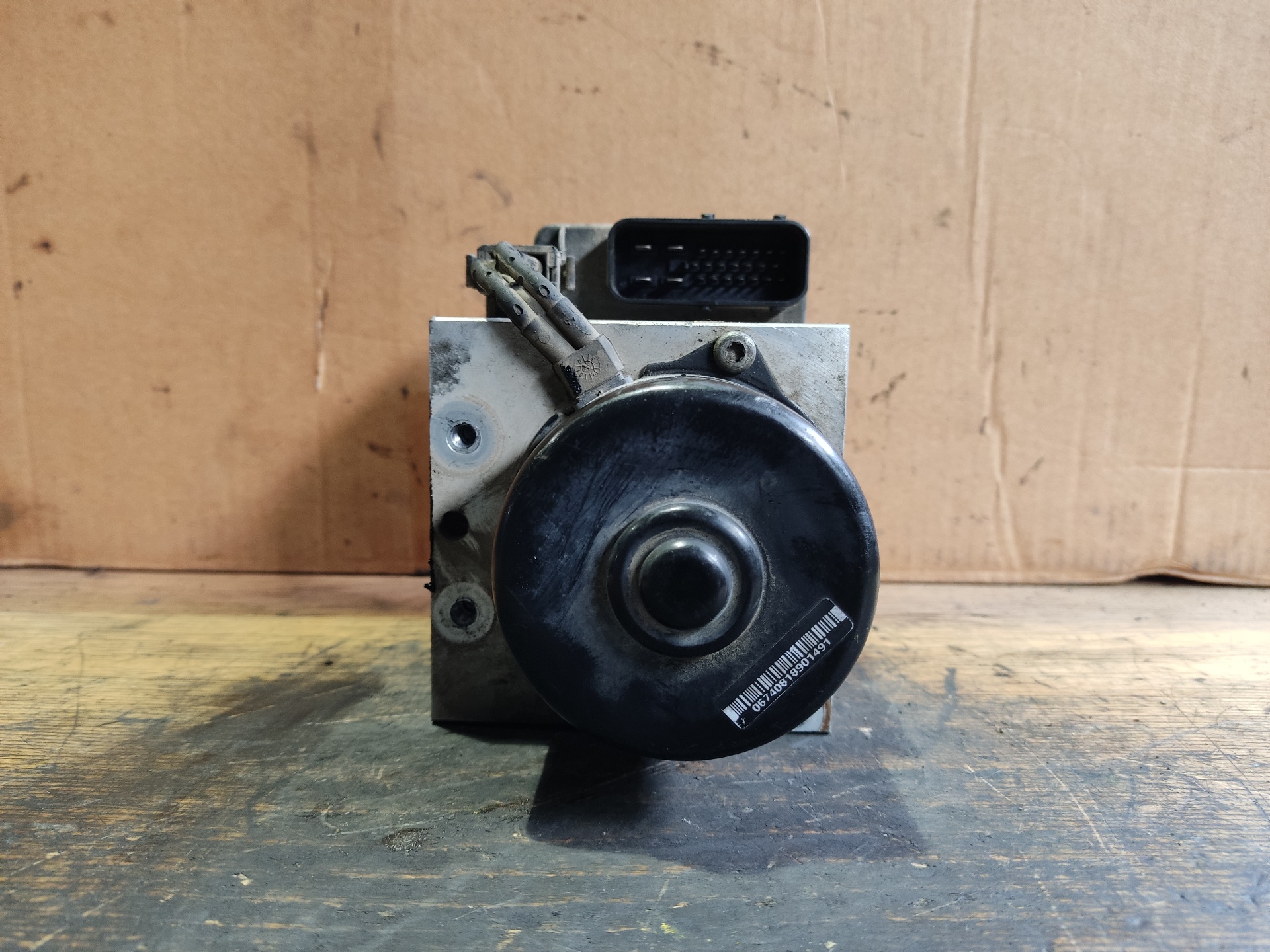 VOLKSWAGEN Golf 4 generation (1997-2006) ABS pumpe ESTANTERÍA99 24893370