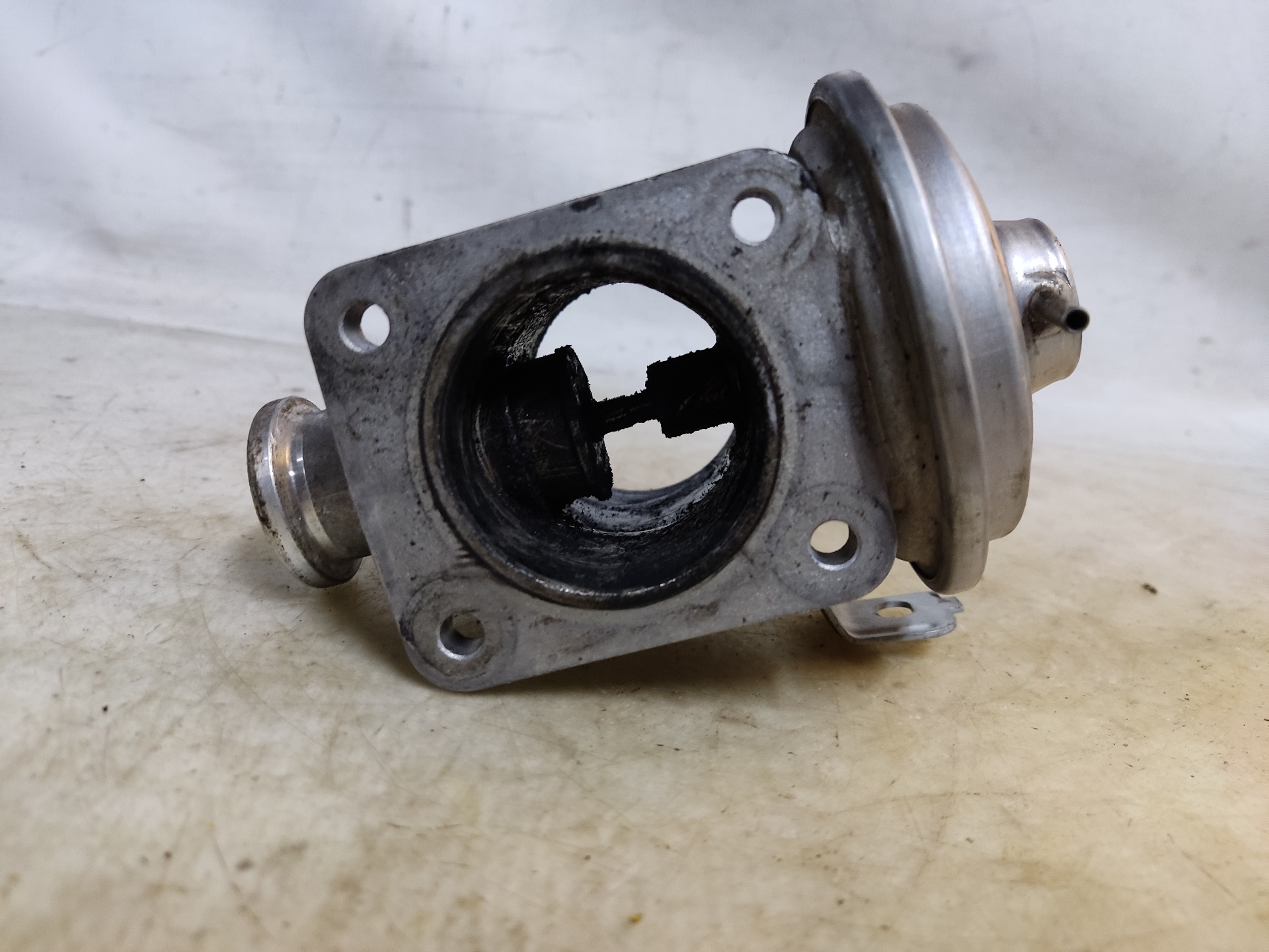 TOYOTA 3 Series E46 (1997-2006) EGR-ventil ESTANTERÍA85 24895734