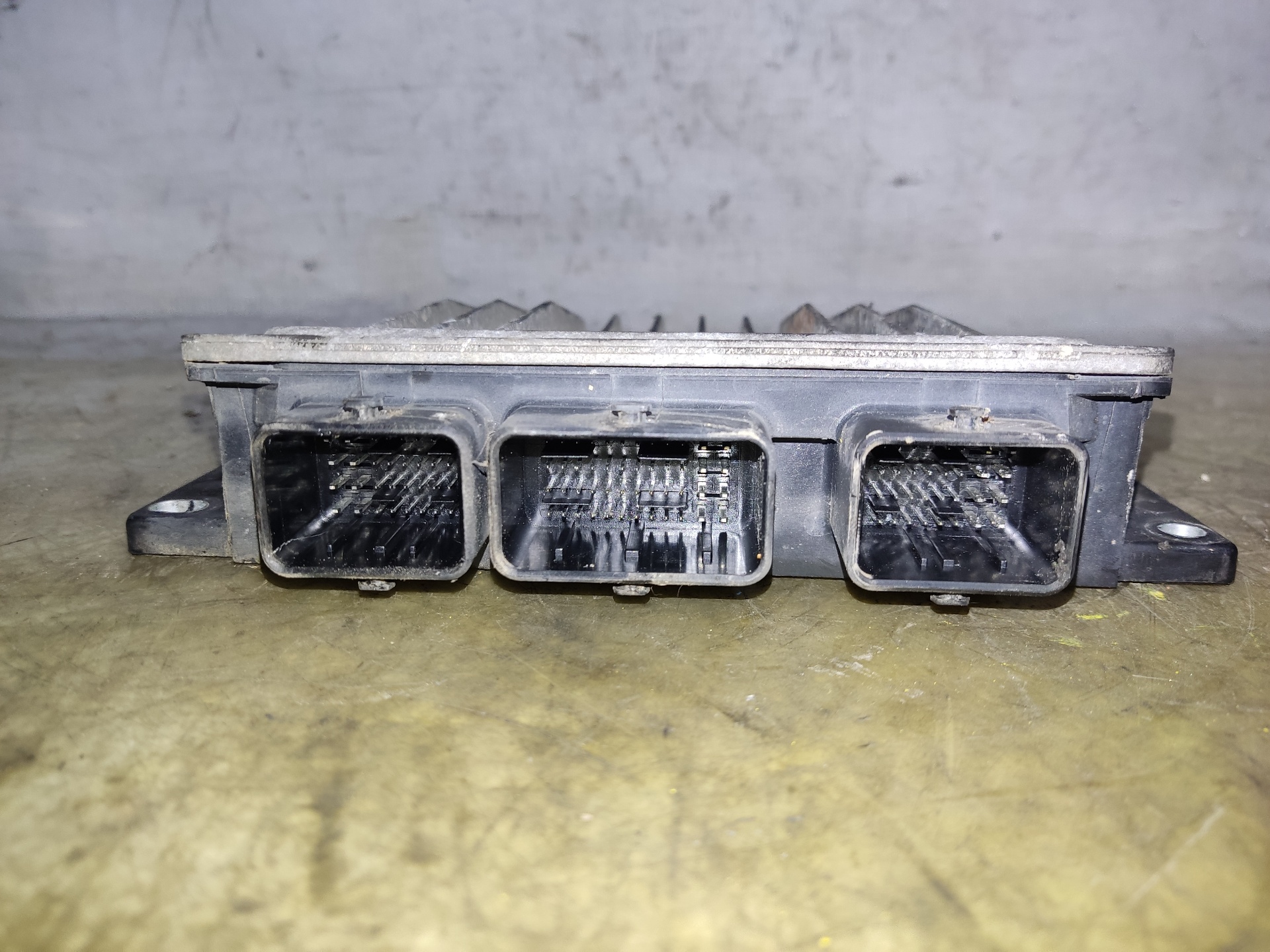 RENAULT Modus 1 generation (2004-2012) Variklio kompiuteris 8200398934 24897993