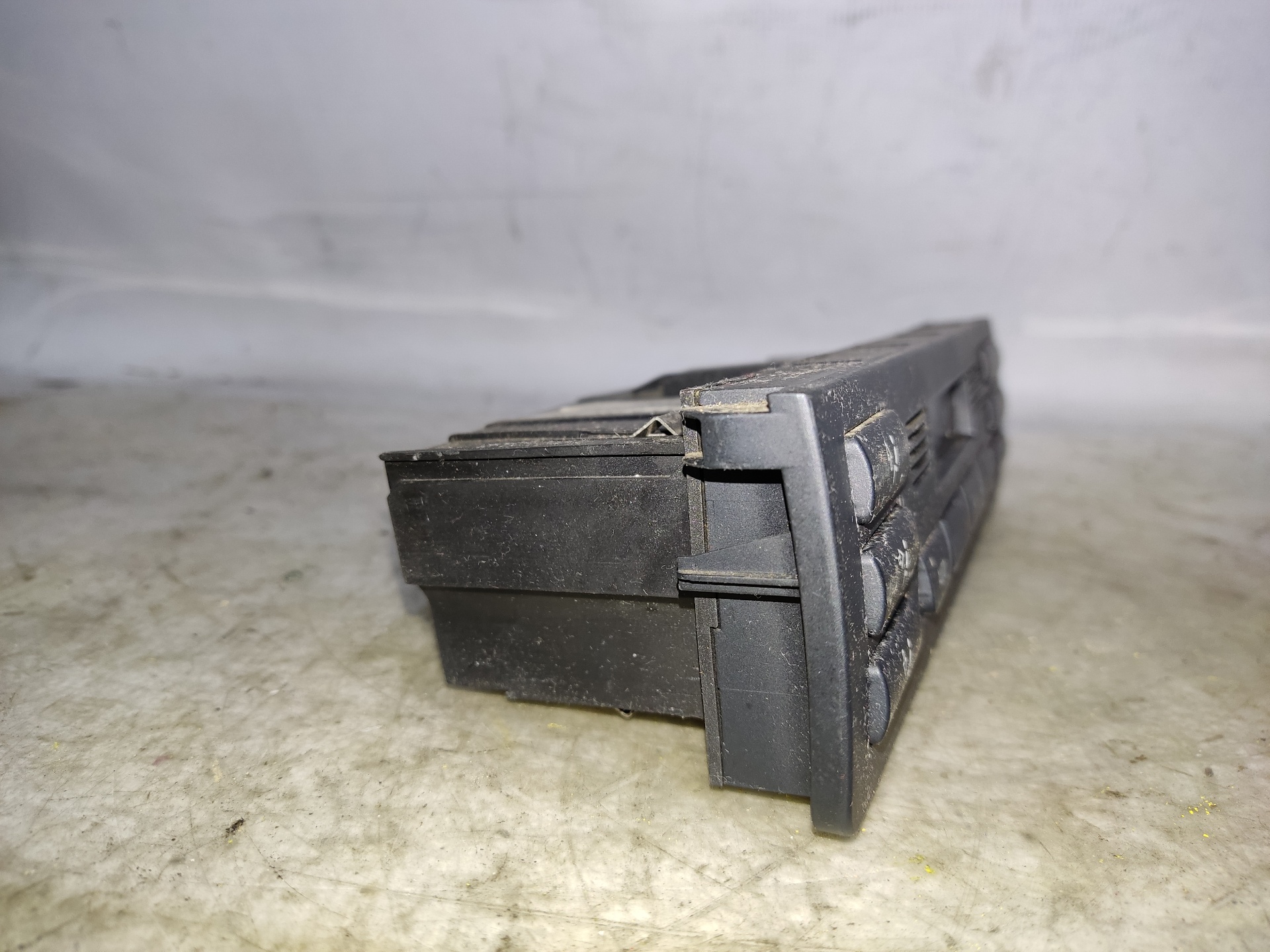 BMW 3 Series E46 (1997-2006) Climate  Control Unit ESTANTERÍA85 24894941