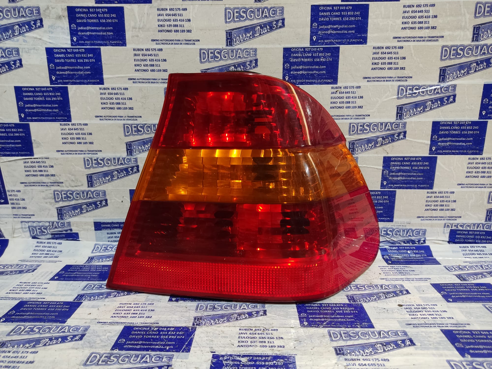 BMW 3 Series E46 (1997-2006) Rear Right Taillight Lamp ESTANTERÍA4 24891339