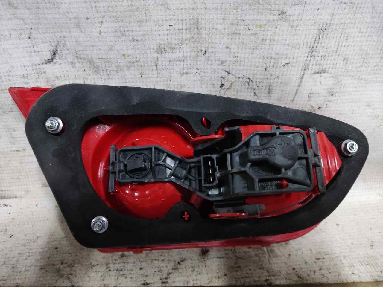 SEAT Leon 2 generation (2005-2012) Galinis dešinys žibintas 1P0945094F 24900559