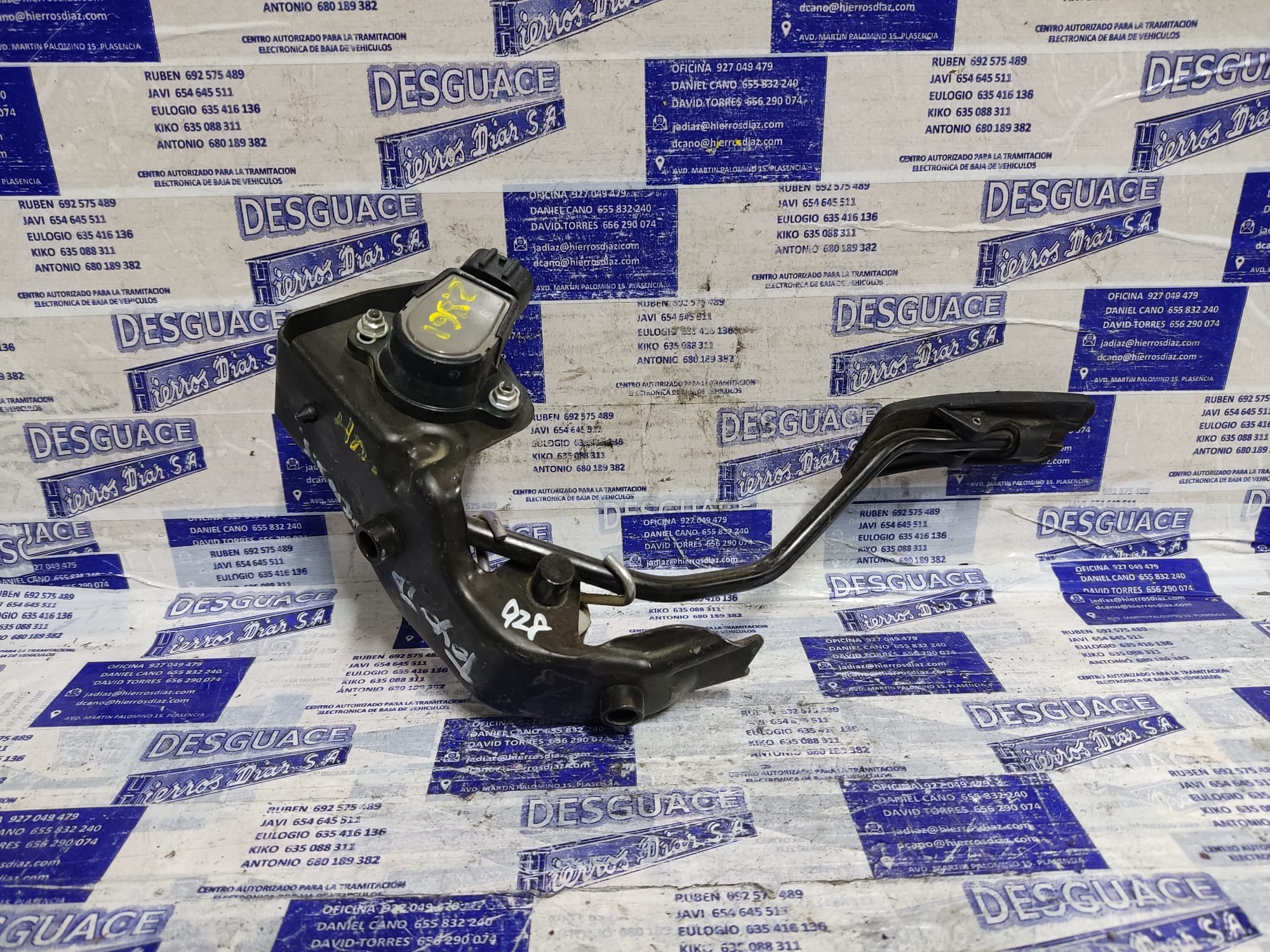 TOYOTA Avensis 2 generation (2002-2009) Other Body Parts ESTANTERÍA70 24892340