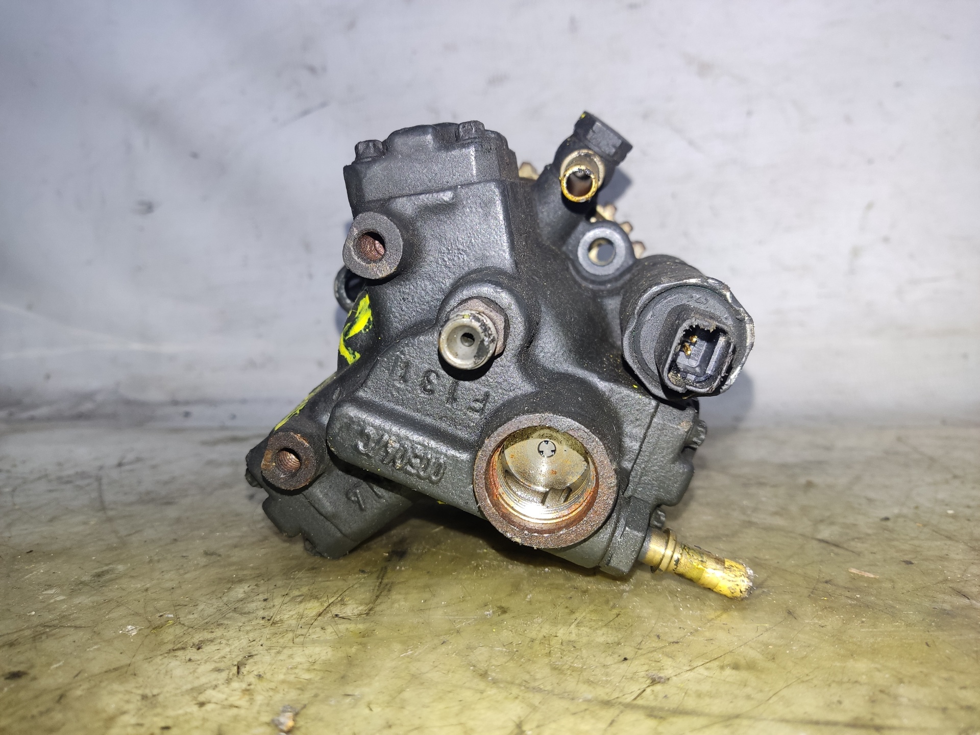 PEUGEOT Partner 1 generation (1996-2012) High Pressure Fuel Pump 24897683