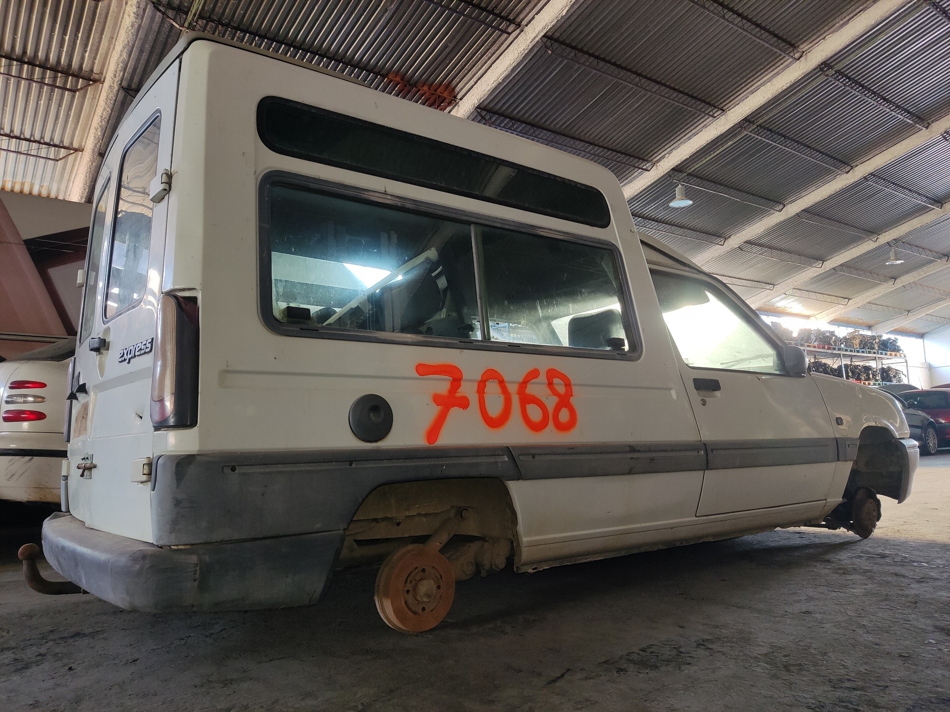 RENAULT Express Dynamo 24898576