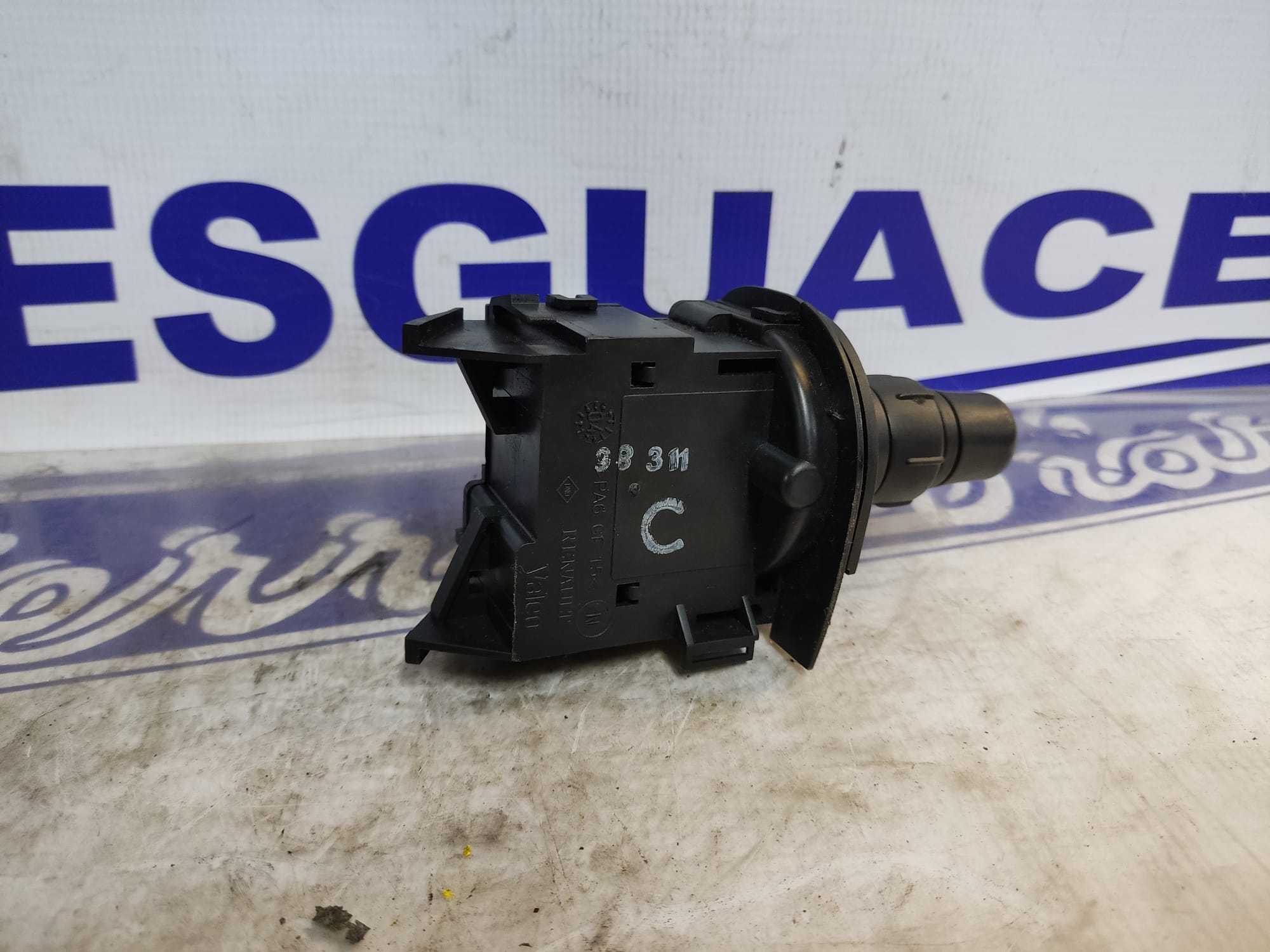 RENAULT Scenic 2 generation (2003-2010) Buton comutator rotativ ESTANTERÍA52 24885265