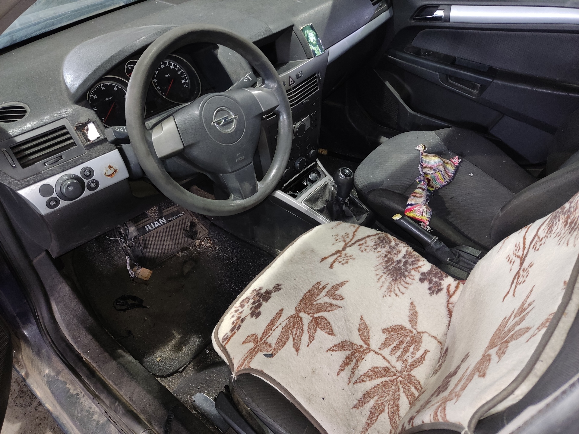 OPEL Astra J (2009-2020) Решетка радиатора 13108463 24896124