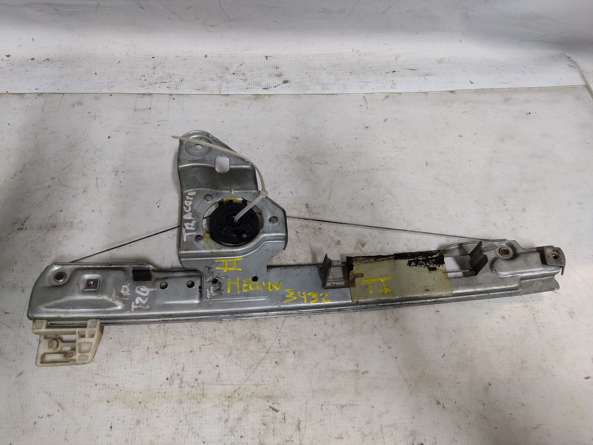 RENAULT Megane 2 generation (2002-2012) Rear left door window lifter GANCHO35 24894774