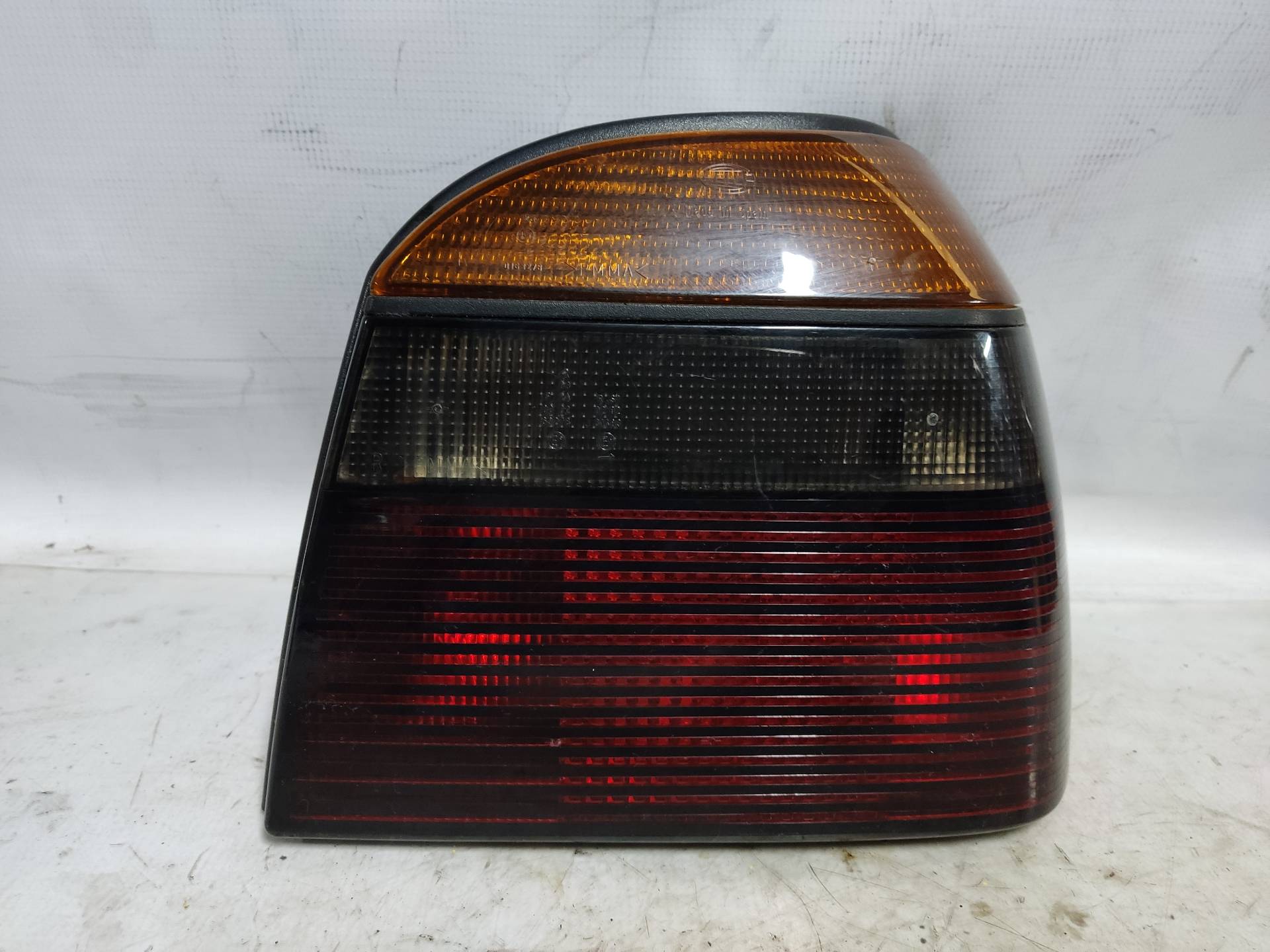 VOLKSWAGEN Golf 3 generation (1991-1998) Rear Right Taillight Lamp ESTANTERÍA14 24893833