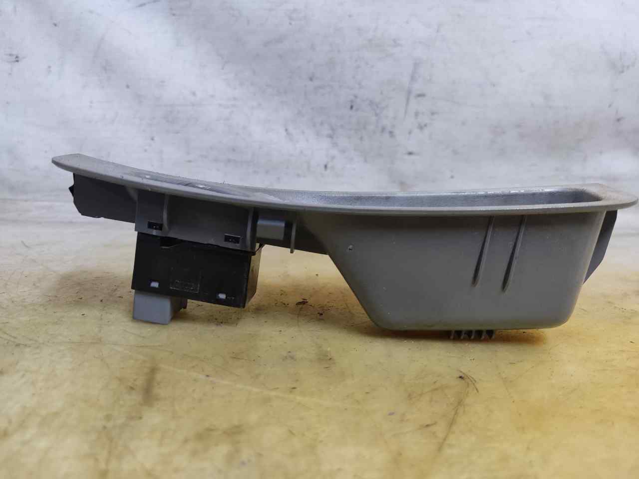 CHEVROLET Lacetti J200 (2004-2024) Rear Right Door Window Control Switch 621W04700, ESTANTERÍA70 24899867