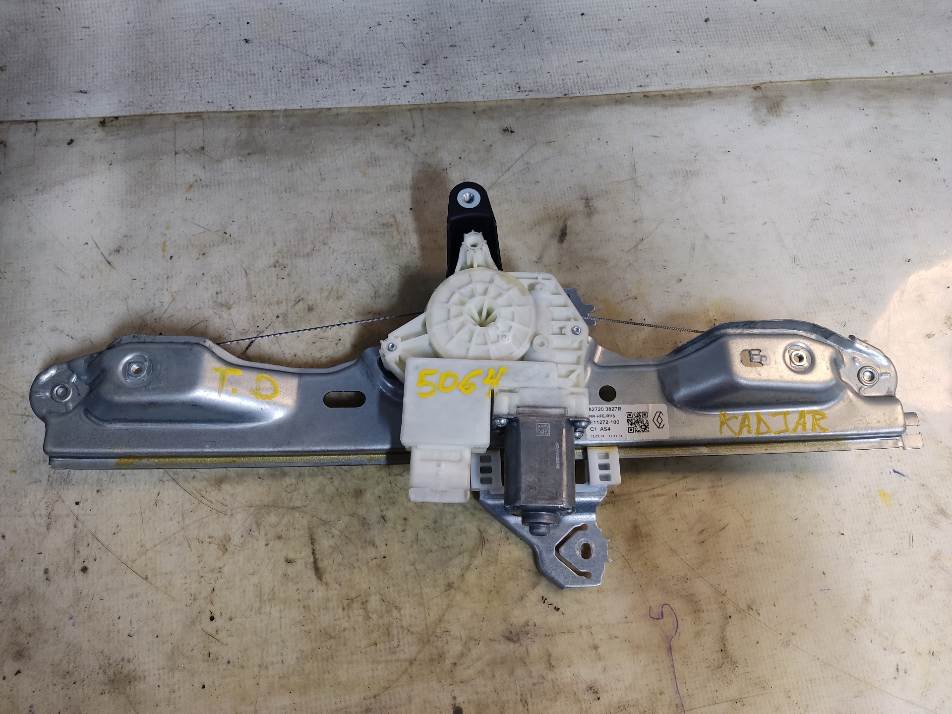 RENAULT Kadjar 1 generation (2015-2024) Rear Right Door Window Regulator 827203827R 24897589