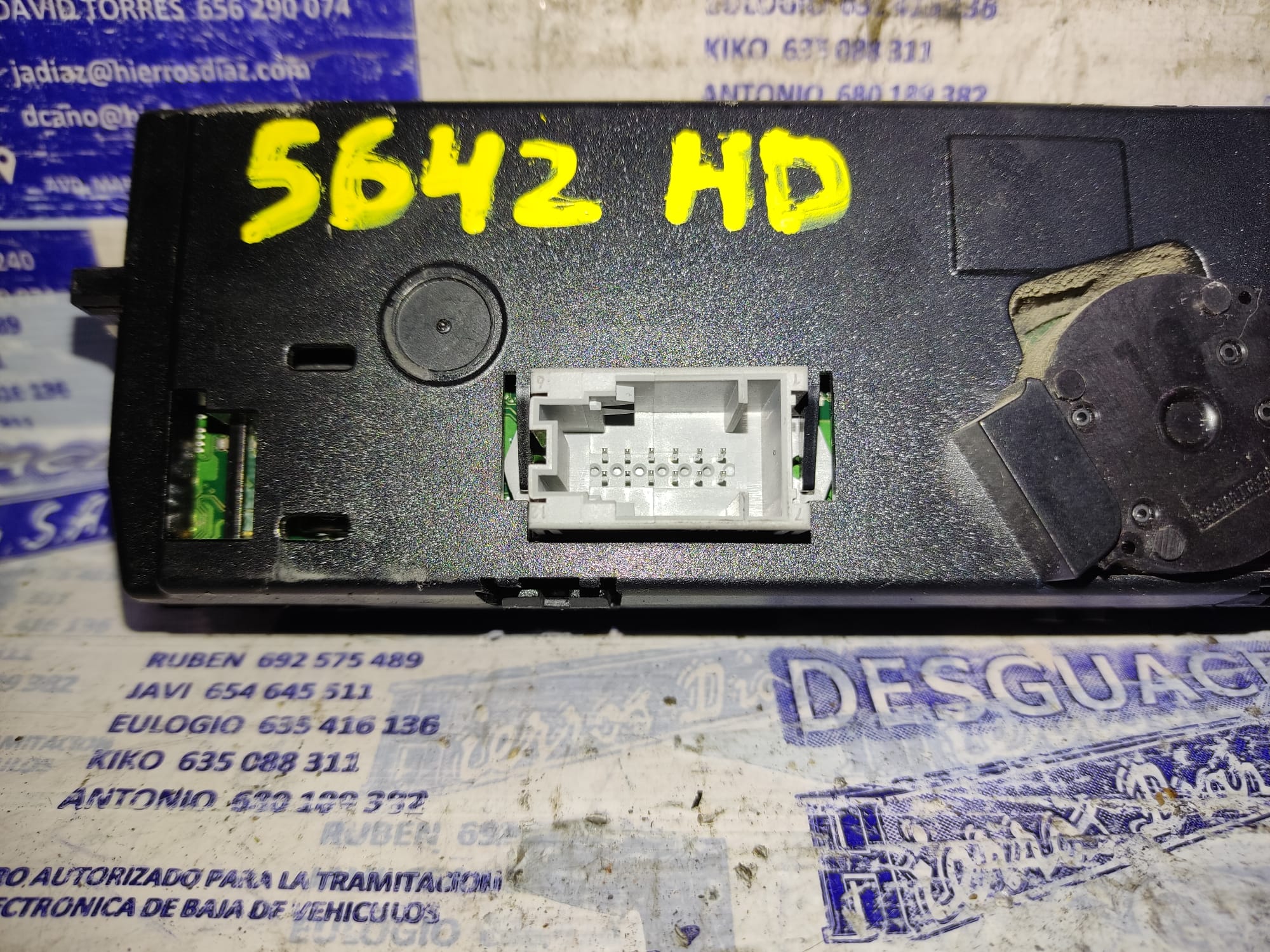 BMW 1 Series E81/E82/E87/E88 (2004-2013) Unitate de control al climei ESTANTERÍA85 24891706