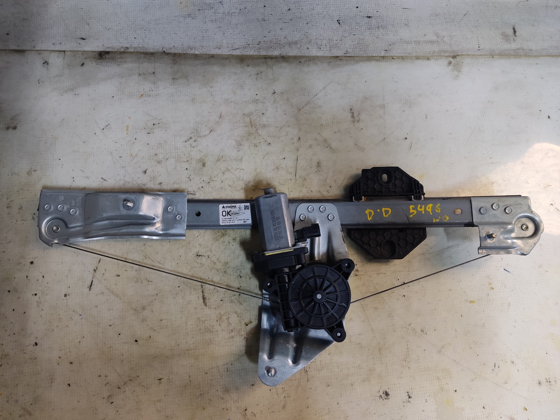 DACIA Duster 1 generation (2010-2017) Front Right Door Window Regulator 807209299R 24891079