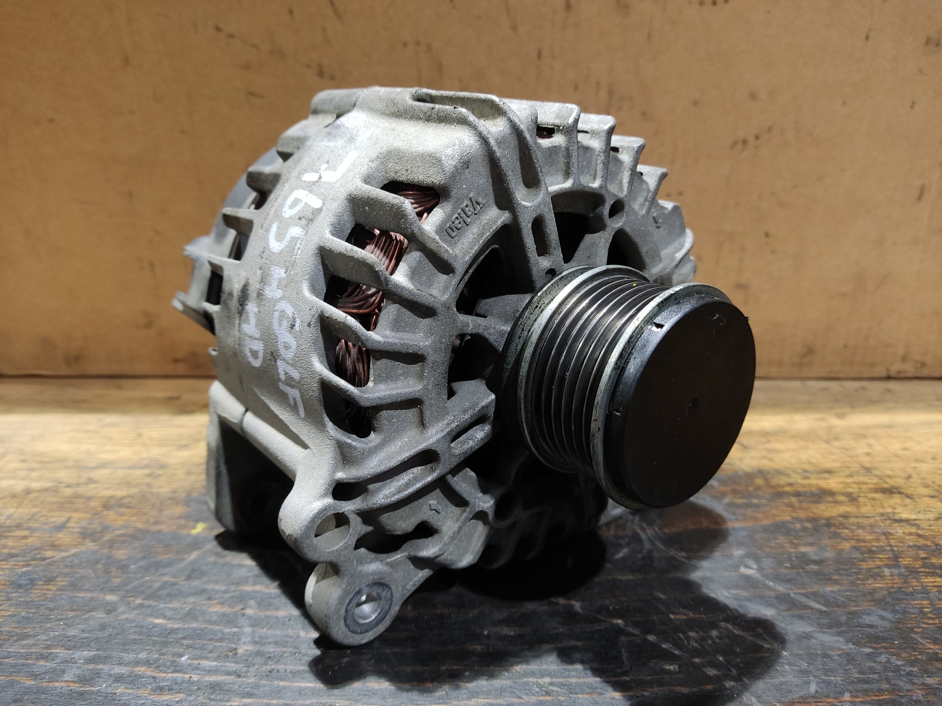 CHEVROLET Golf 6 generation (2008-2015) Alternator 03L903023F 24901077